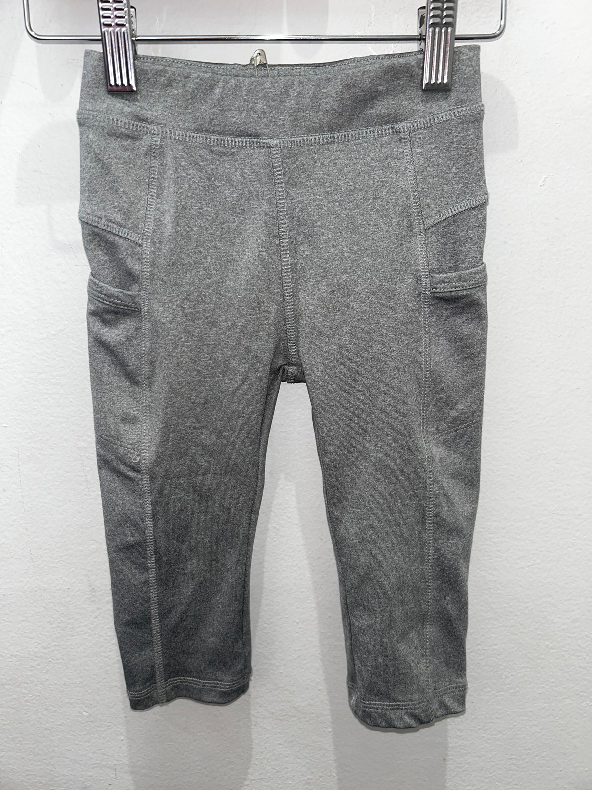 Grey pocket activewear leggings 3y