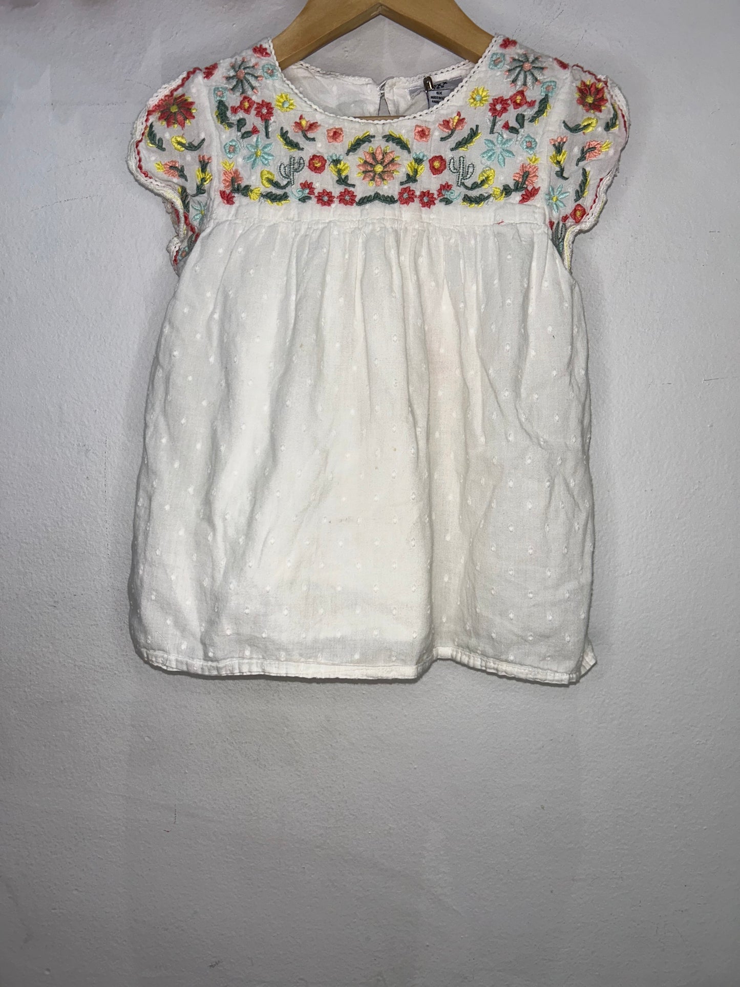 White embroidery blouse 6y