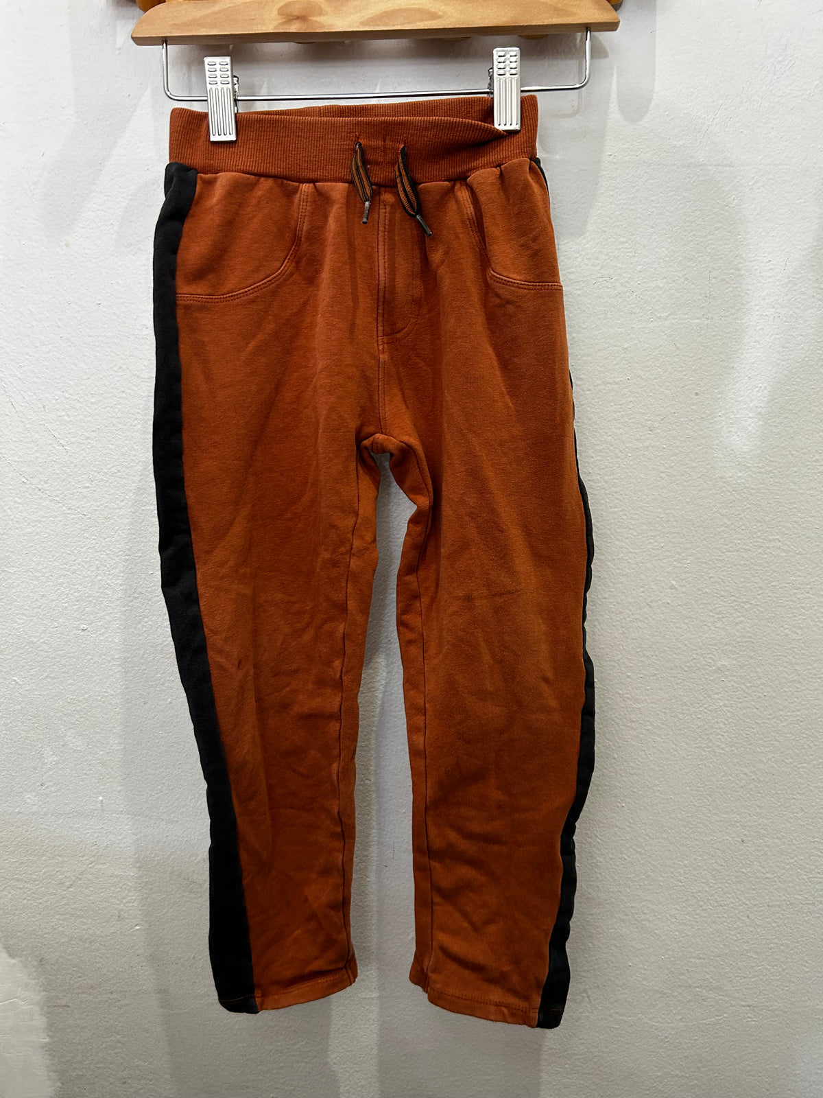 Brown joggers w black stripe 6y