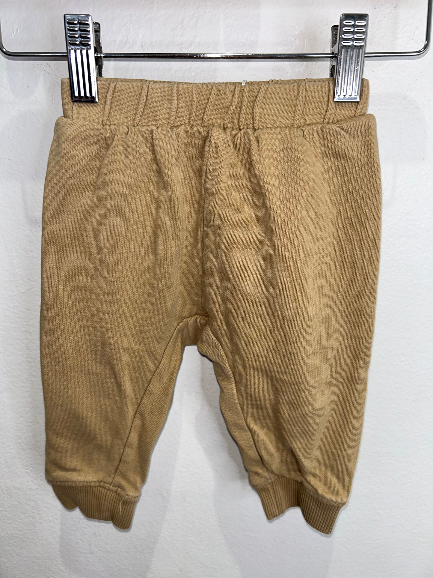 Beige brown joggers 6-9m