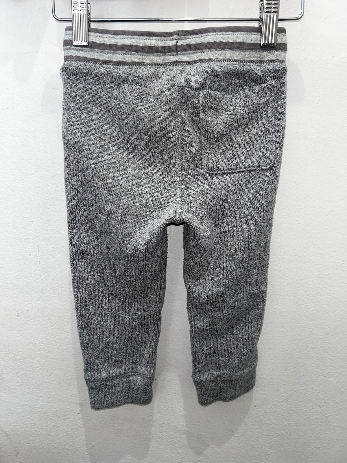 Grey knit joggers 2y