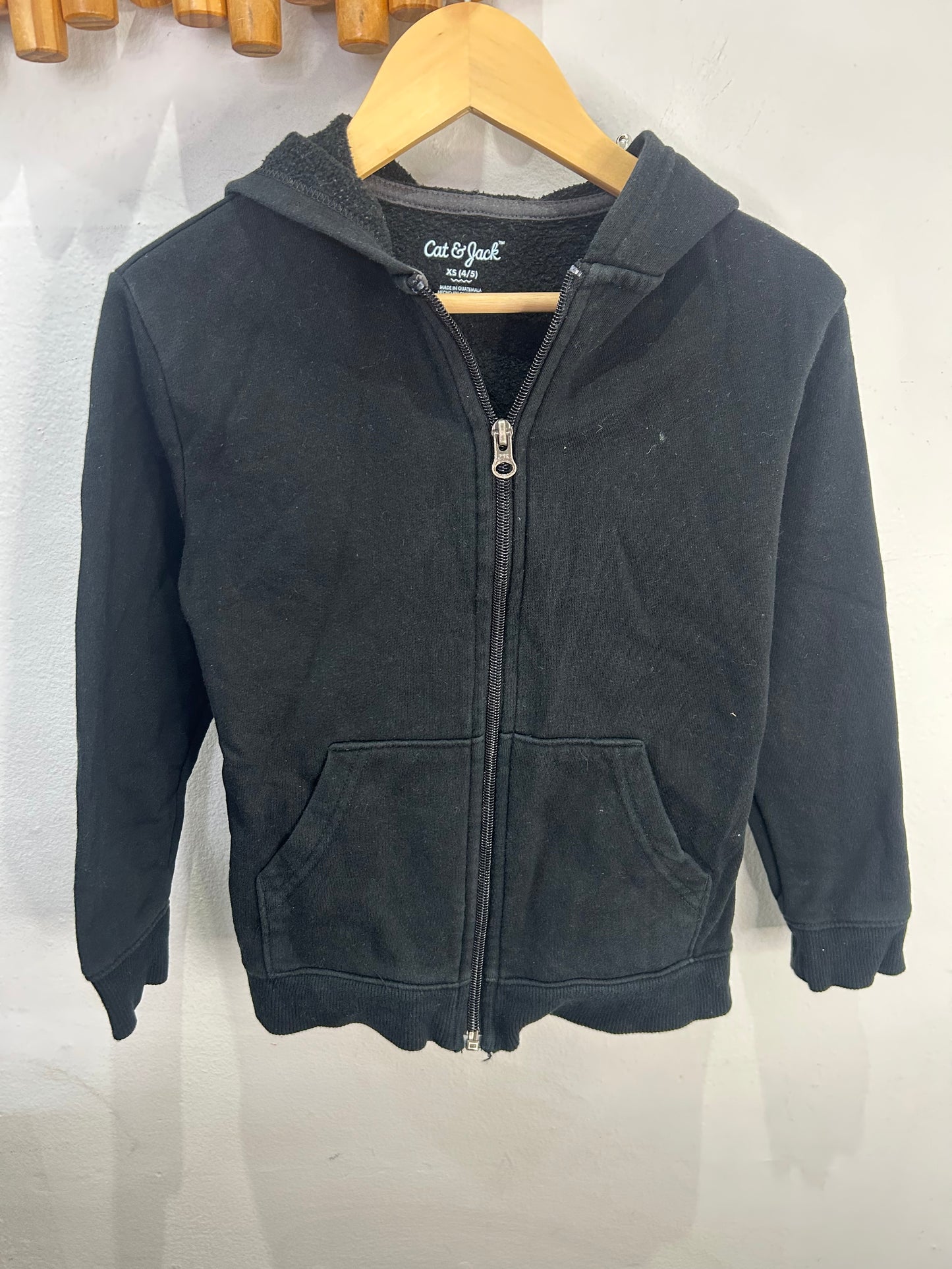 Black sweatshirt B 4-5y