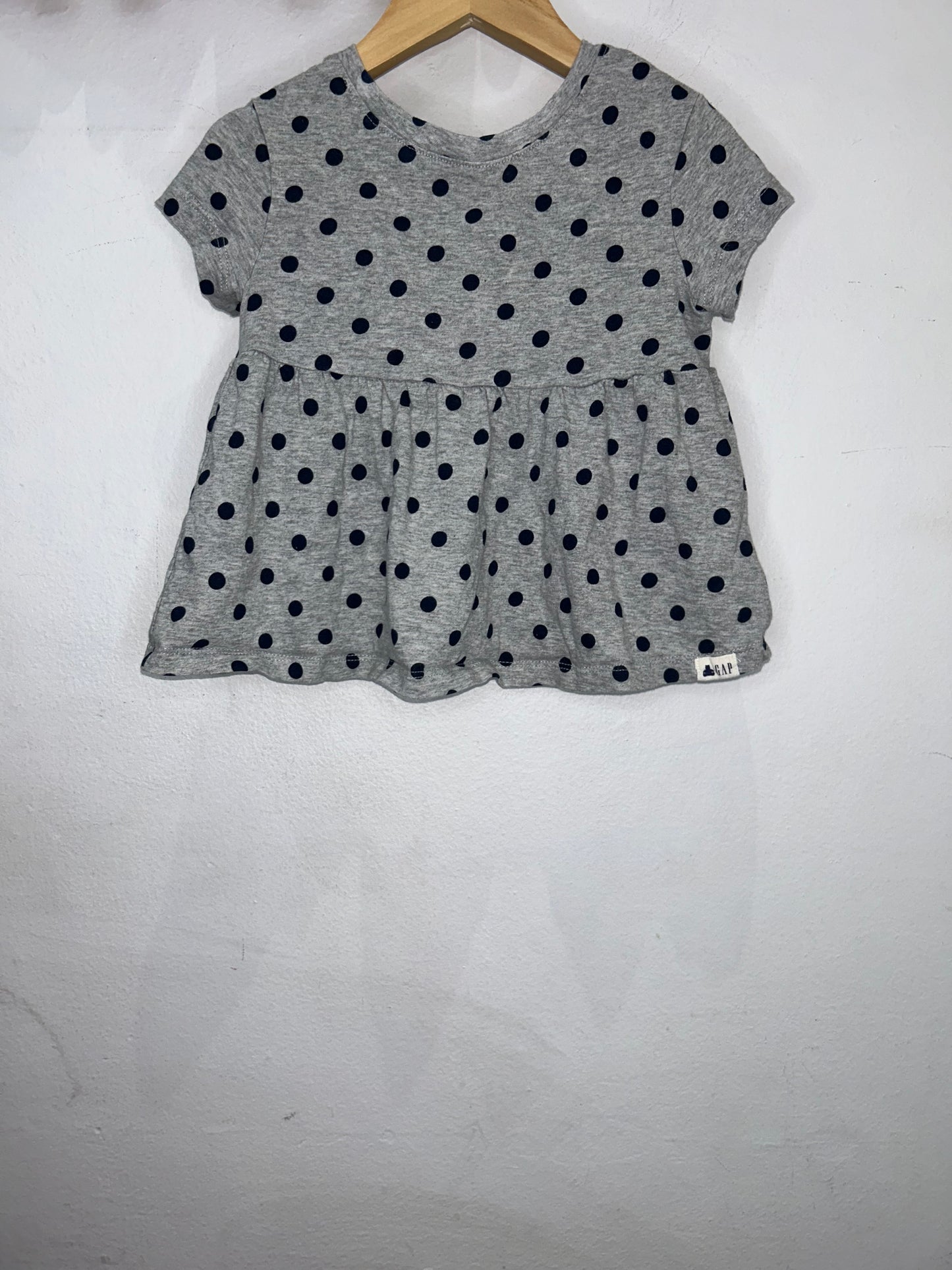 Grey dots a-line tee 2y