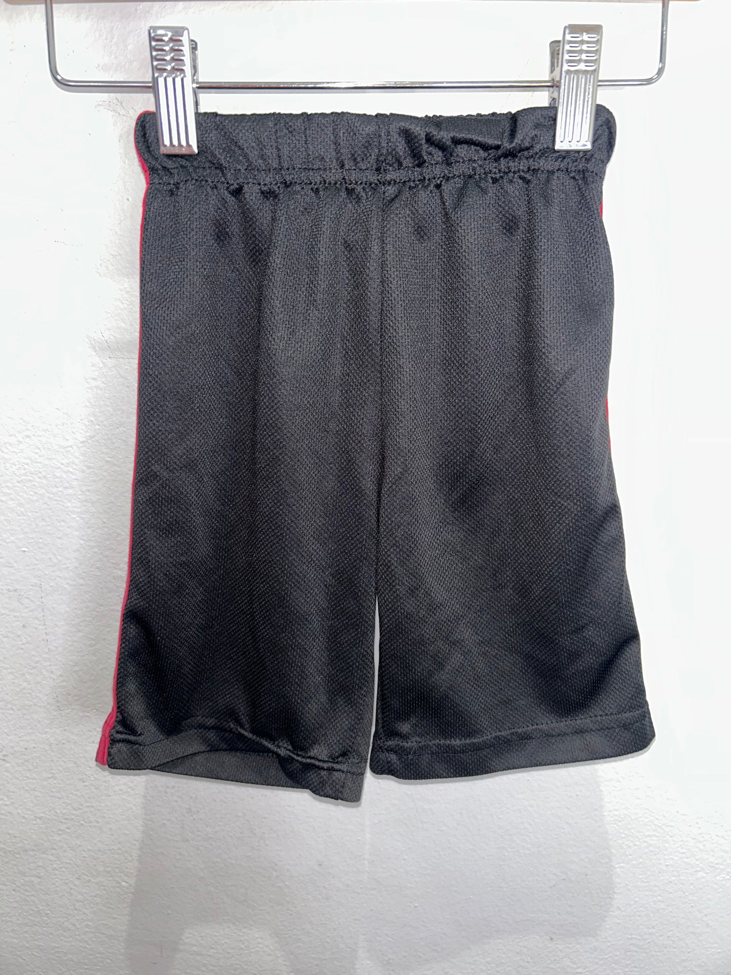 Red stripe basketball shorts 5y