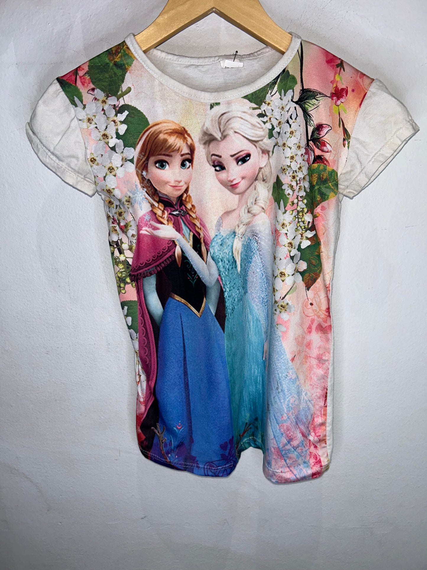 Frozen sisters tee 10y