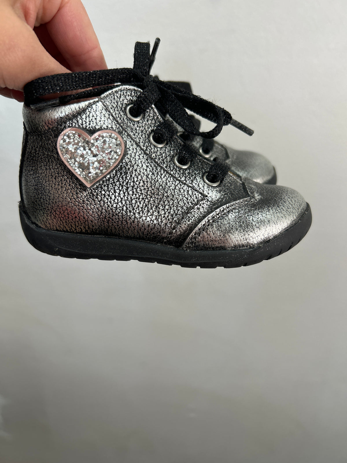 C4-5 silver shoes