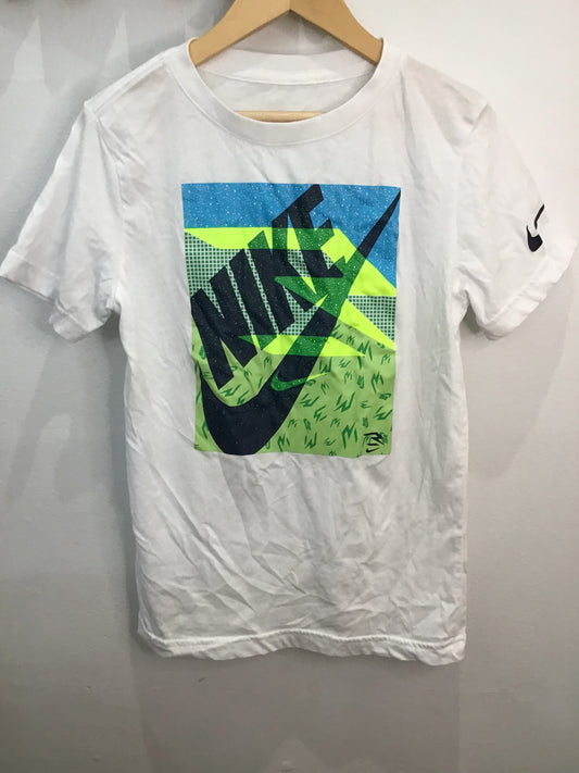 Nike colourful green tee 10-12y