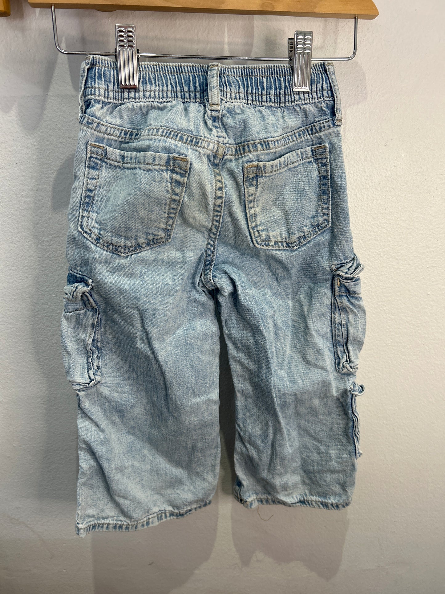 Lightwash baggy balloon jeans 3y