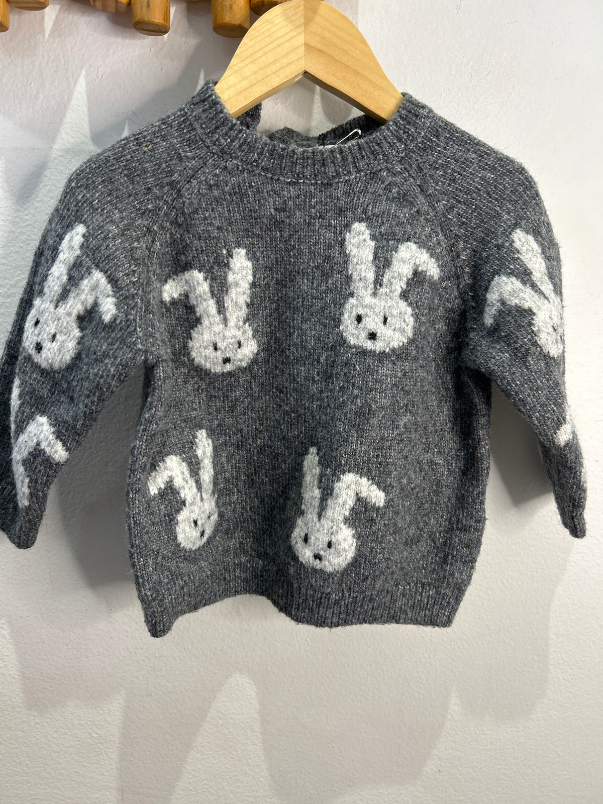 Bunny grey sweater 9-12m