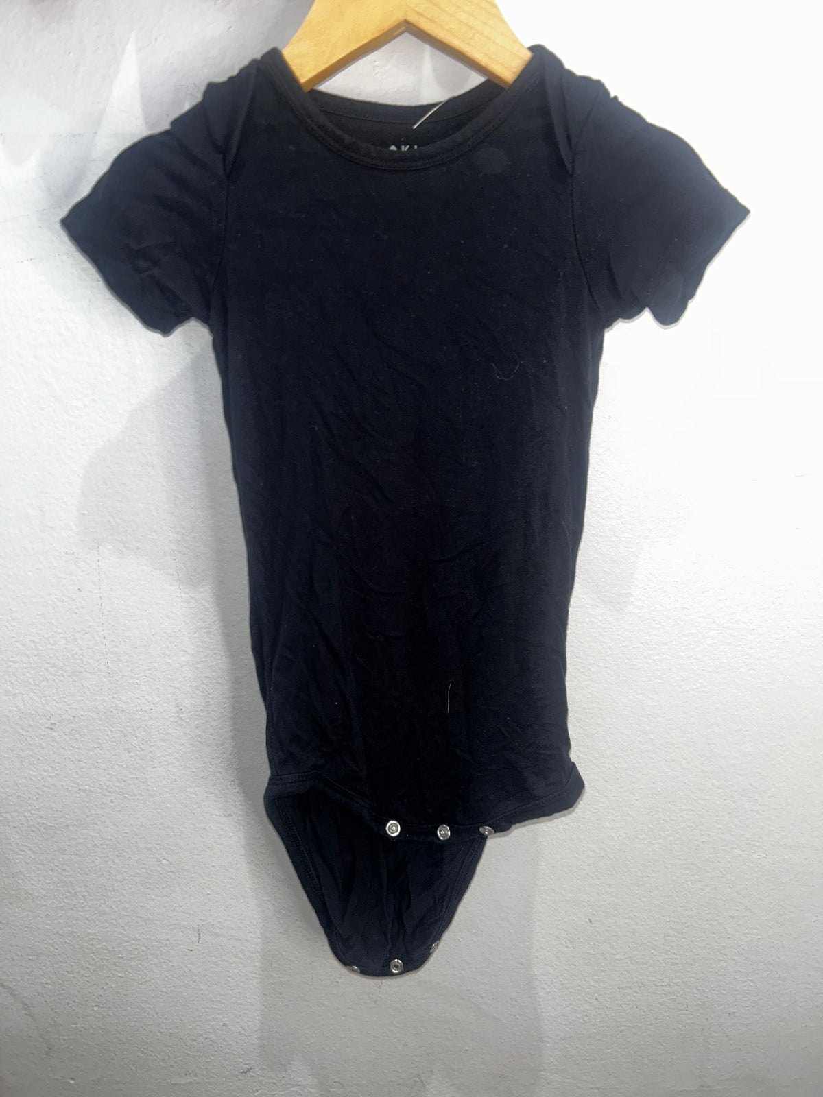 Kyte black onesie 18-24m B