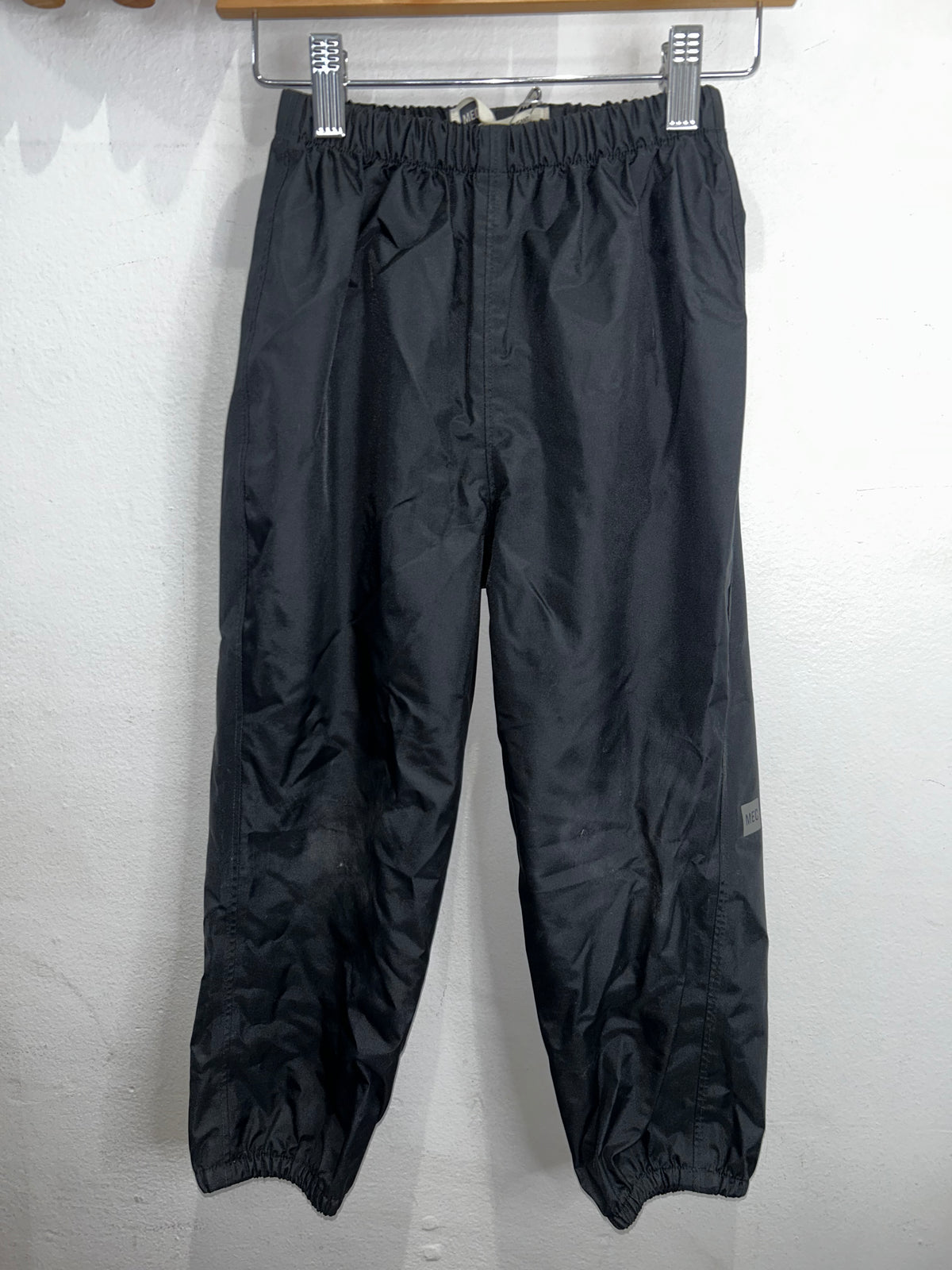 MEC black rain pants 5y