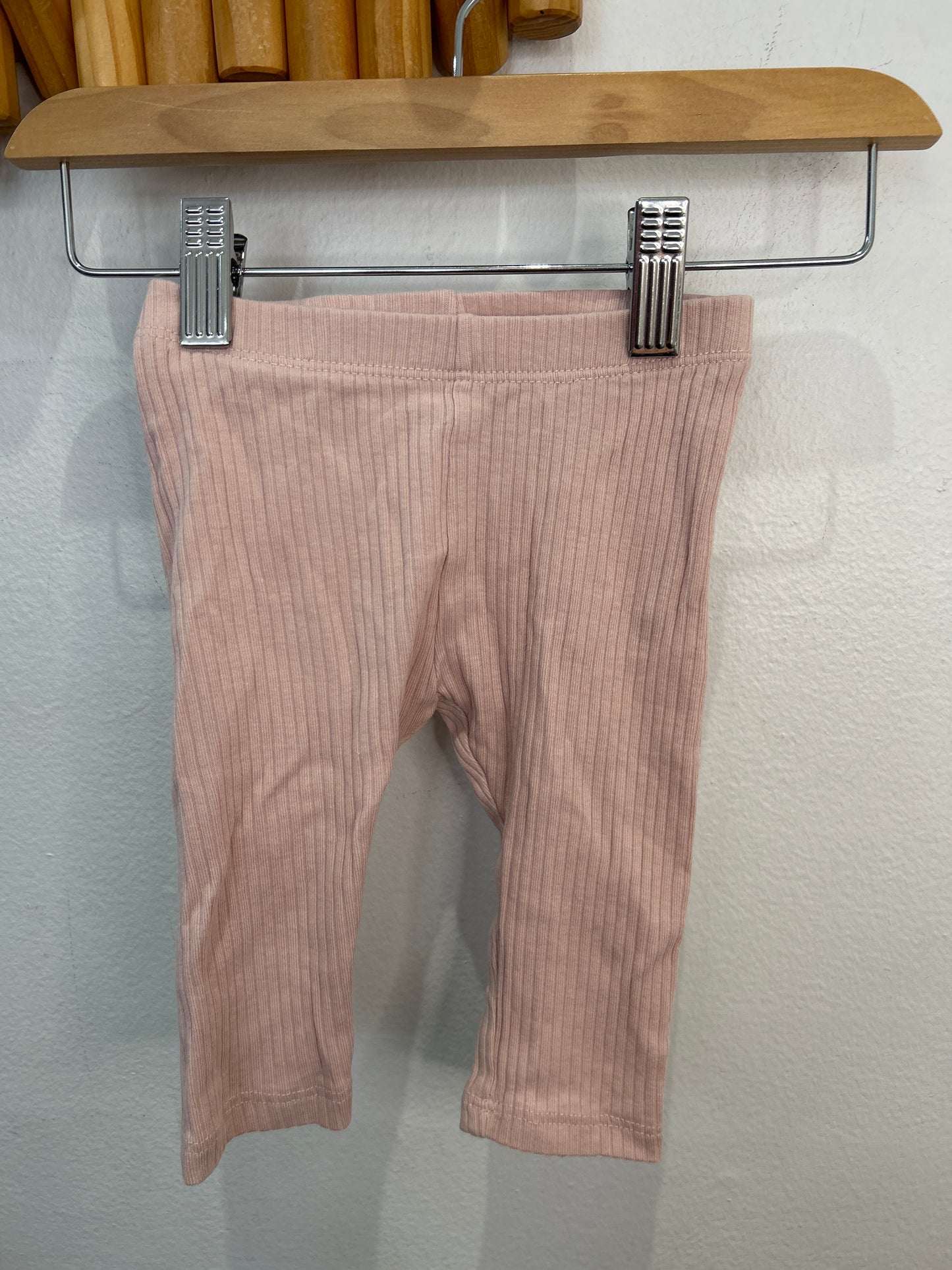 Pink ribbed leggings 4-6m