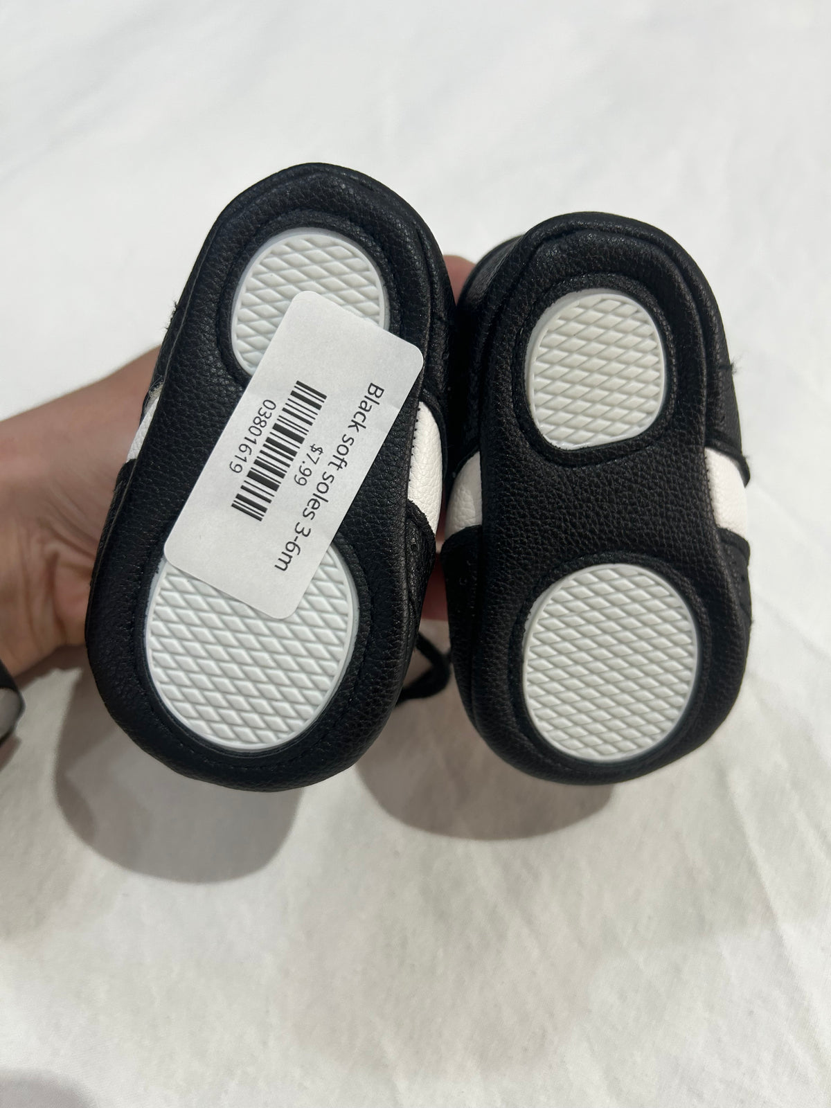 Black soft soles 3-6m