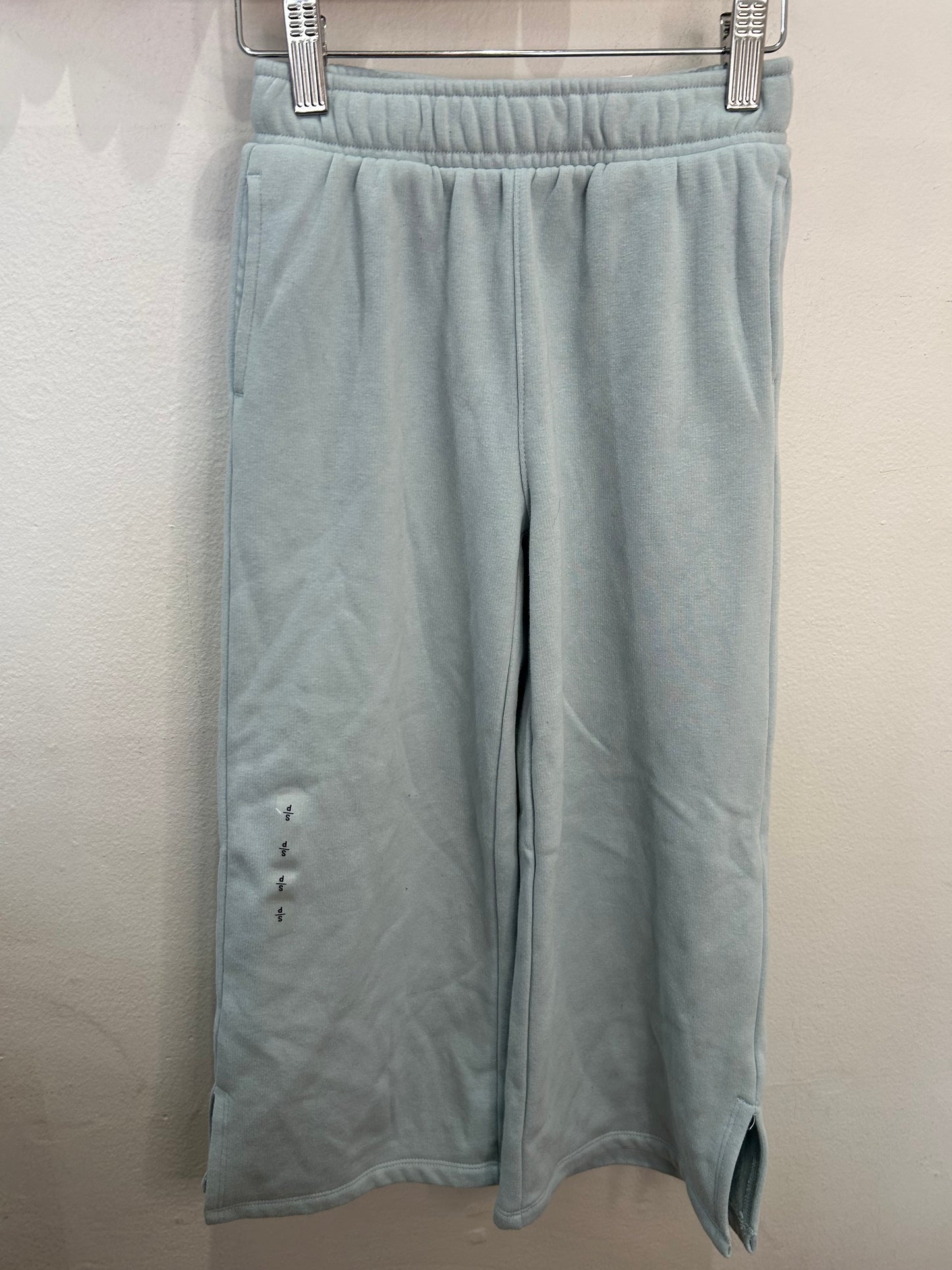 Light blue wide leg joggers 5-6y NEW
