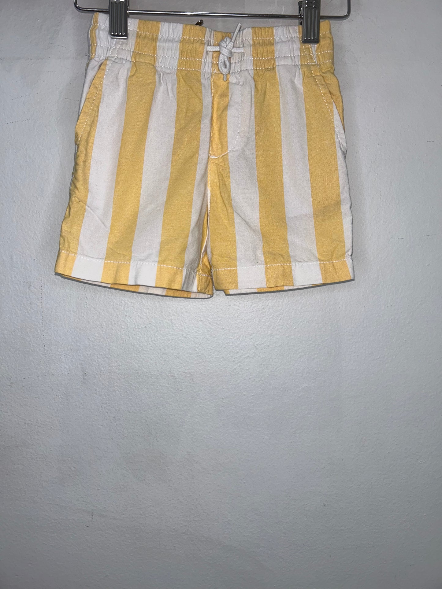 Yellow vertical stripes shorts 2y