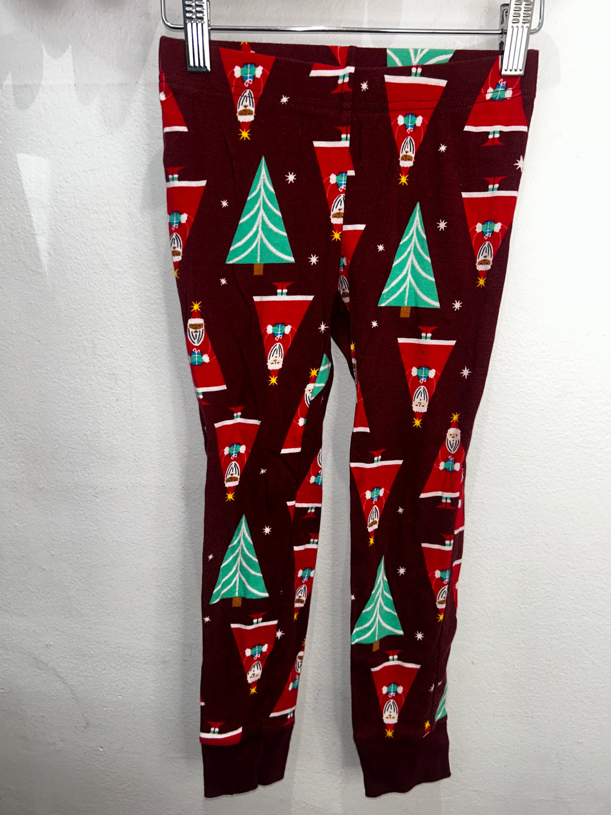Christmas Triangles pyjamas 6y