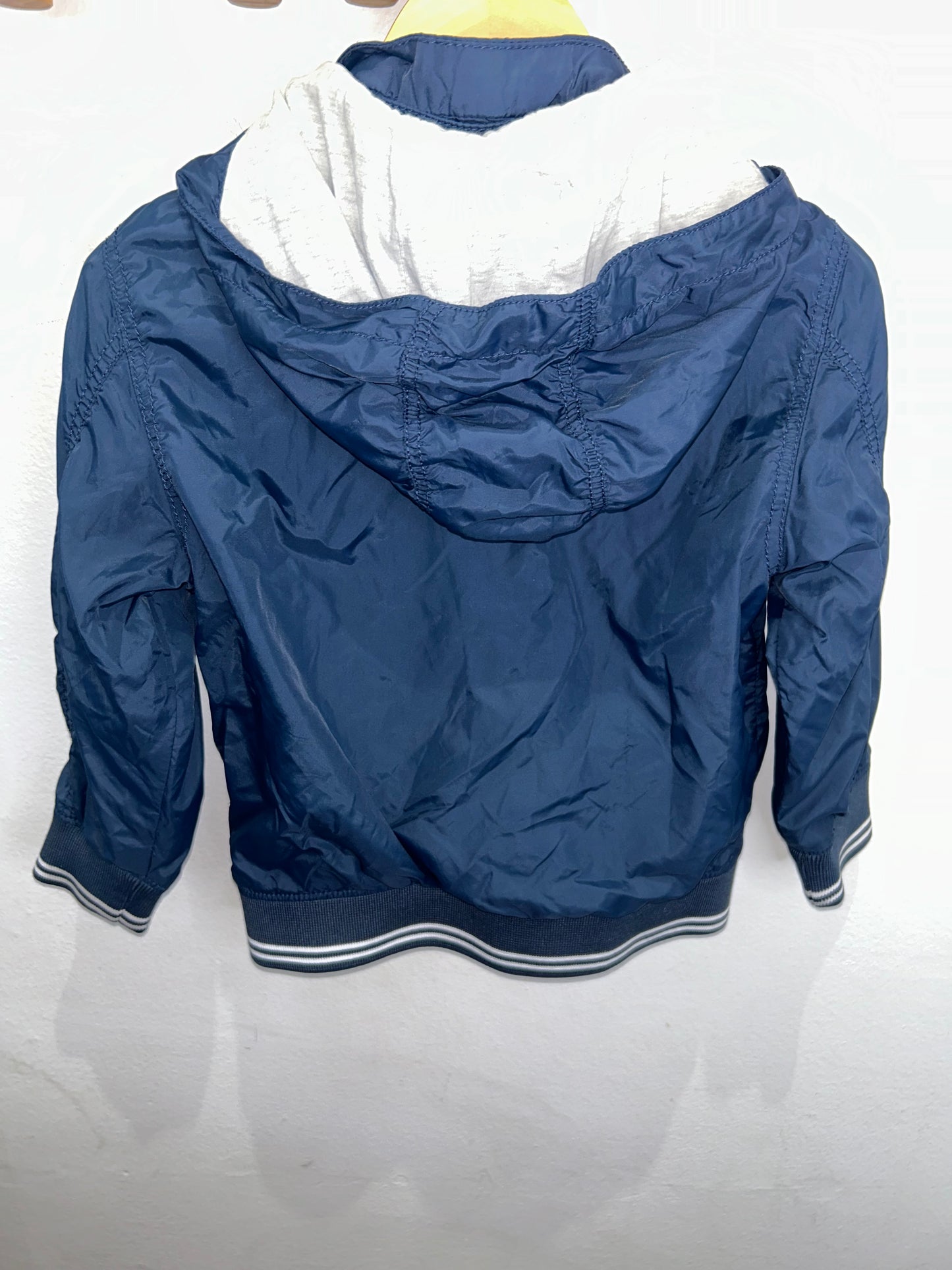 Dark blue cotton lined rainjacket 3-4y