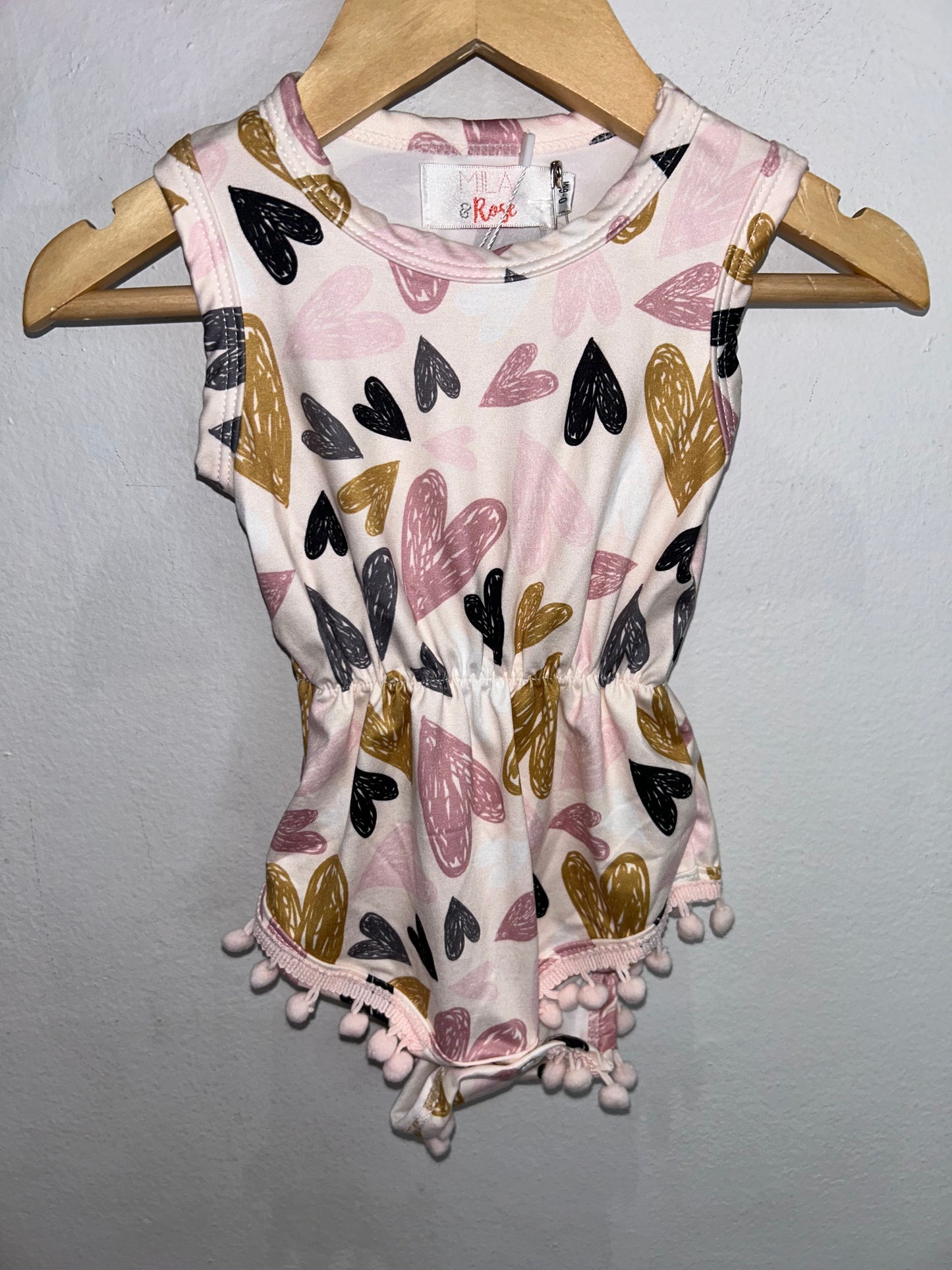 Frilly hearts shorty romper 0-3m NEW
