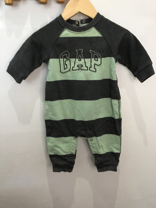 Romper GAP striped green 3-6m