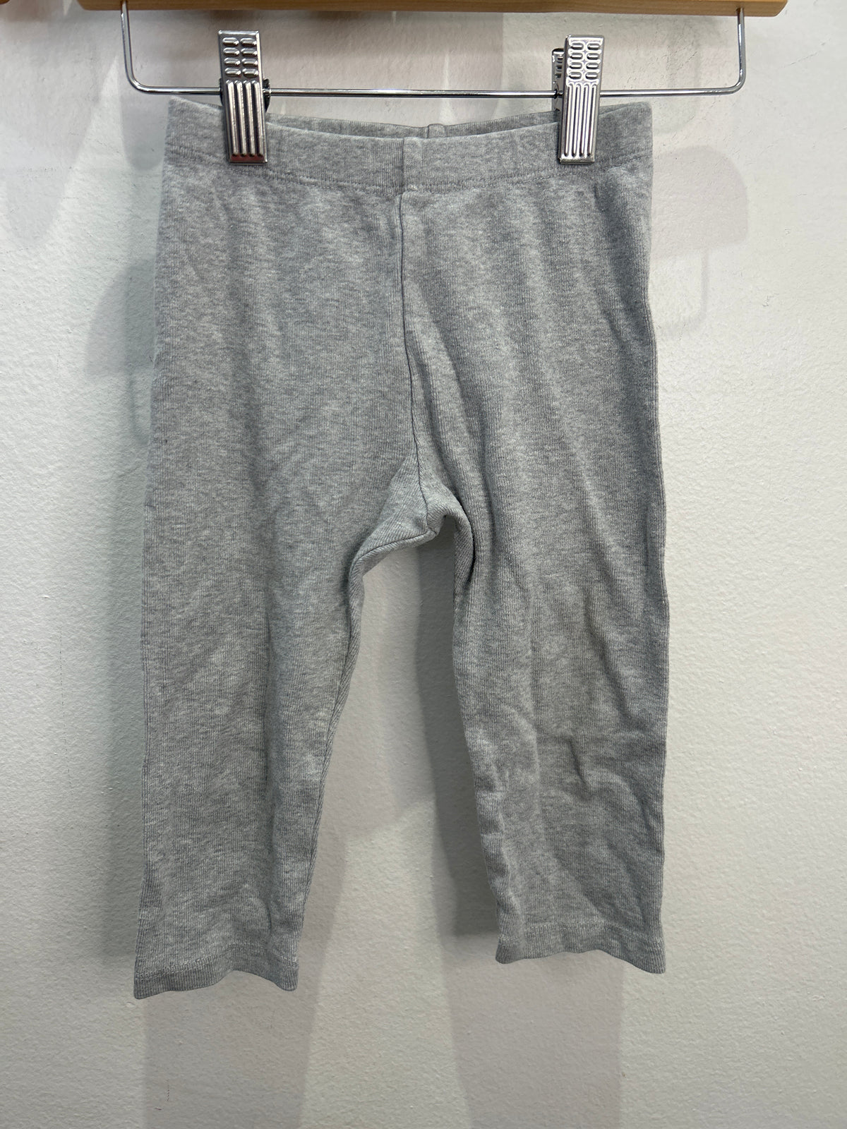 Hannah Andersson grey leggings 2y