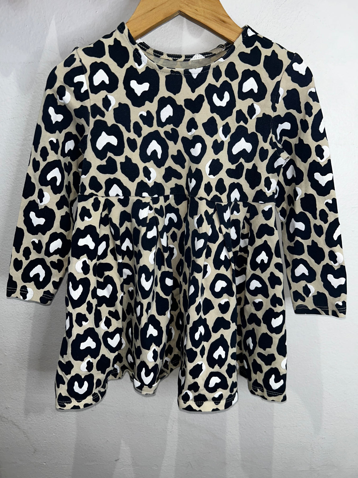 Heart leopard dress 2y