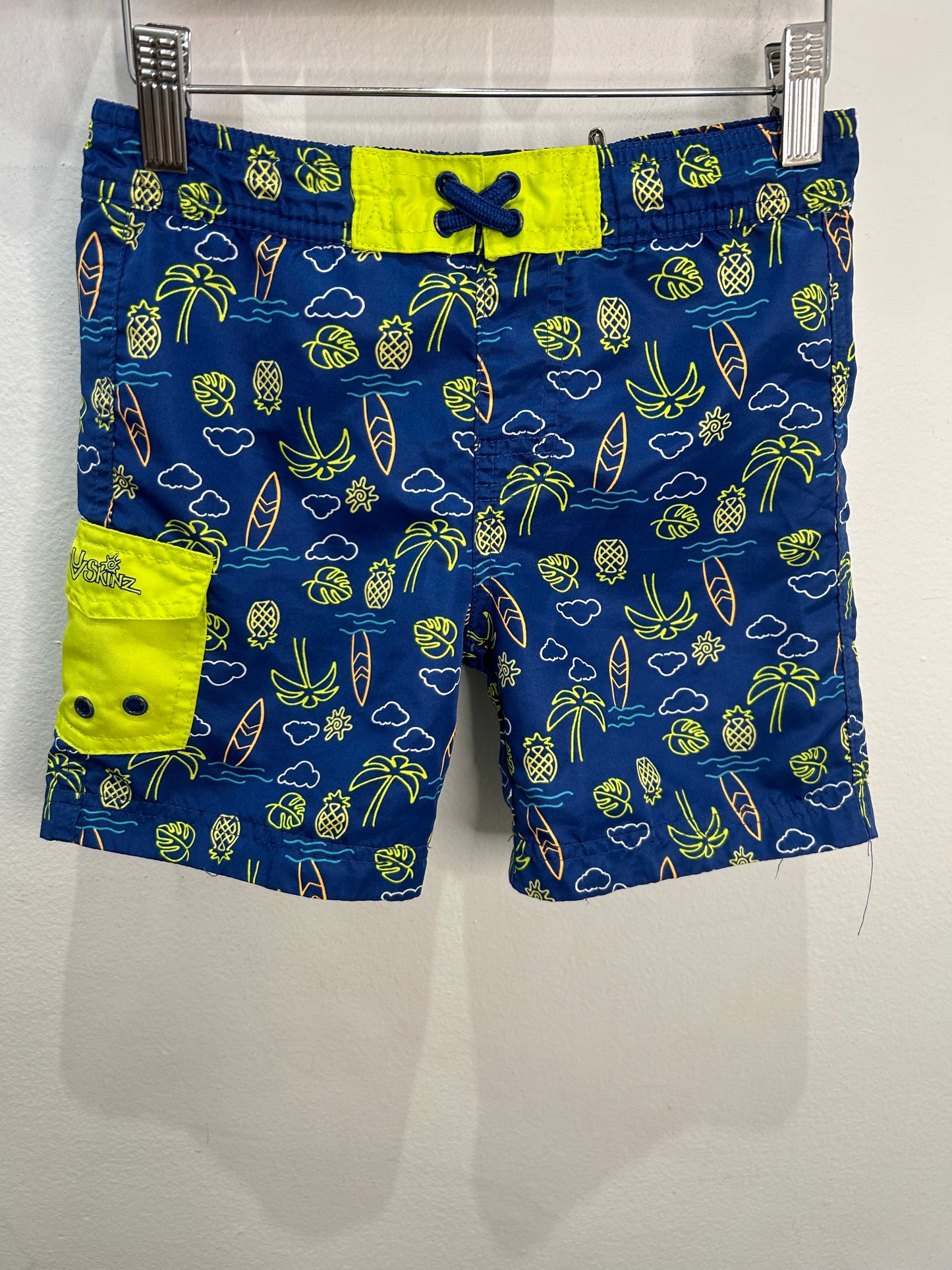 UVSkinz pineapple swim shorts 4y