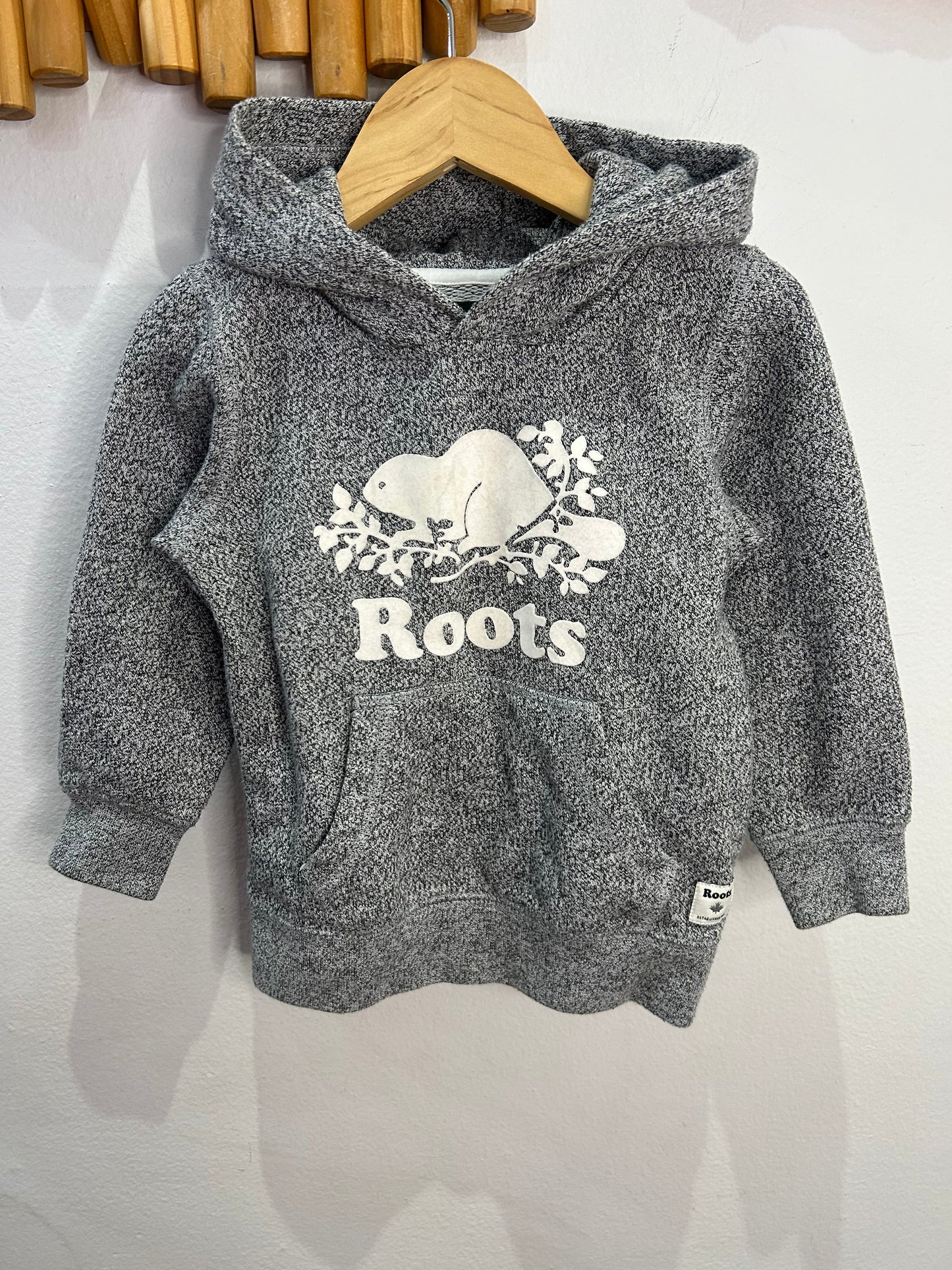 Roots grey hoodie 2y