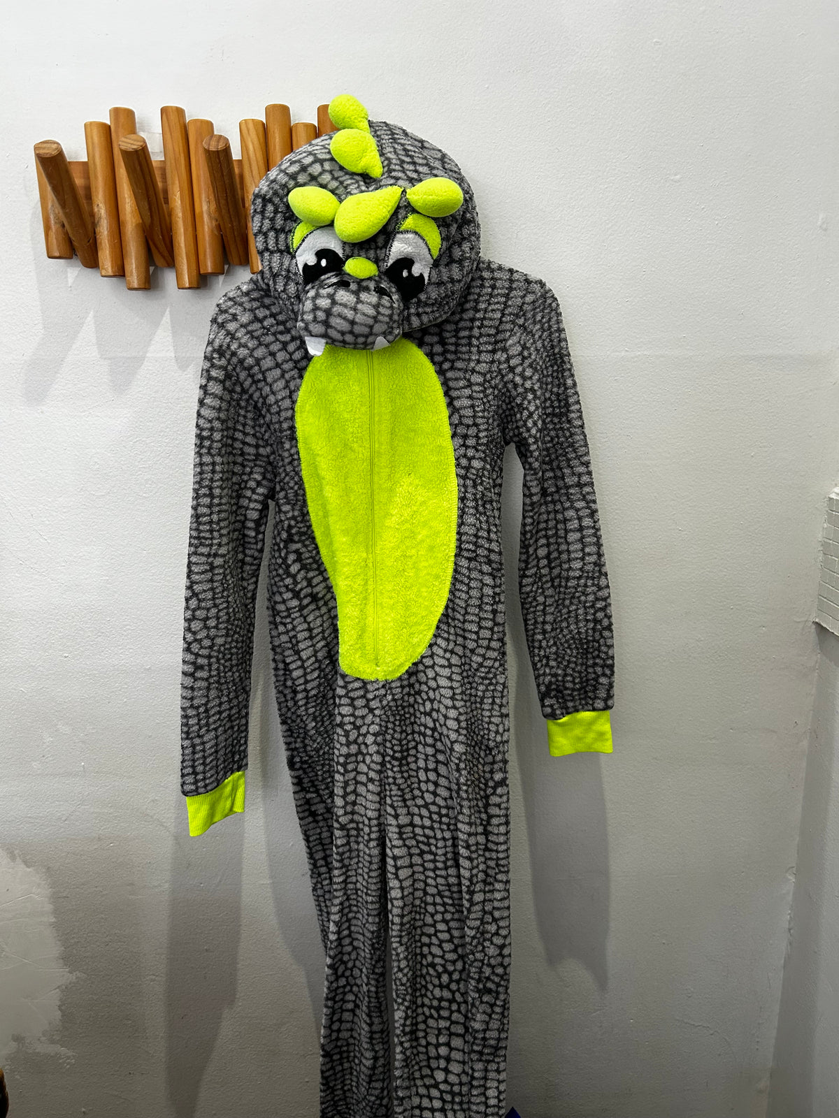 Dragon costume 7-8y