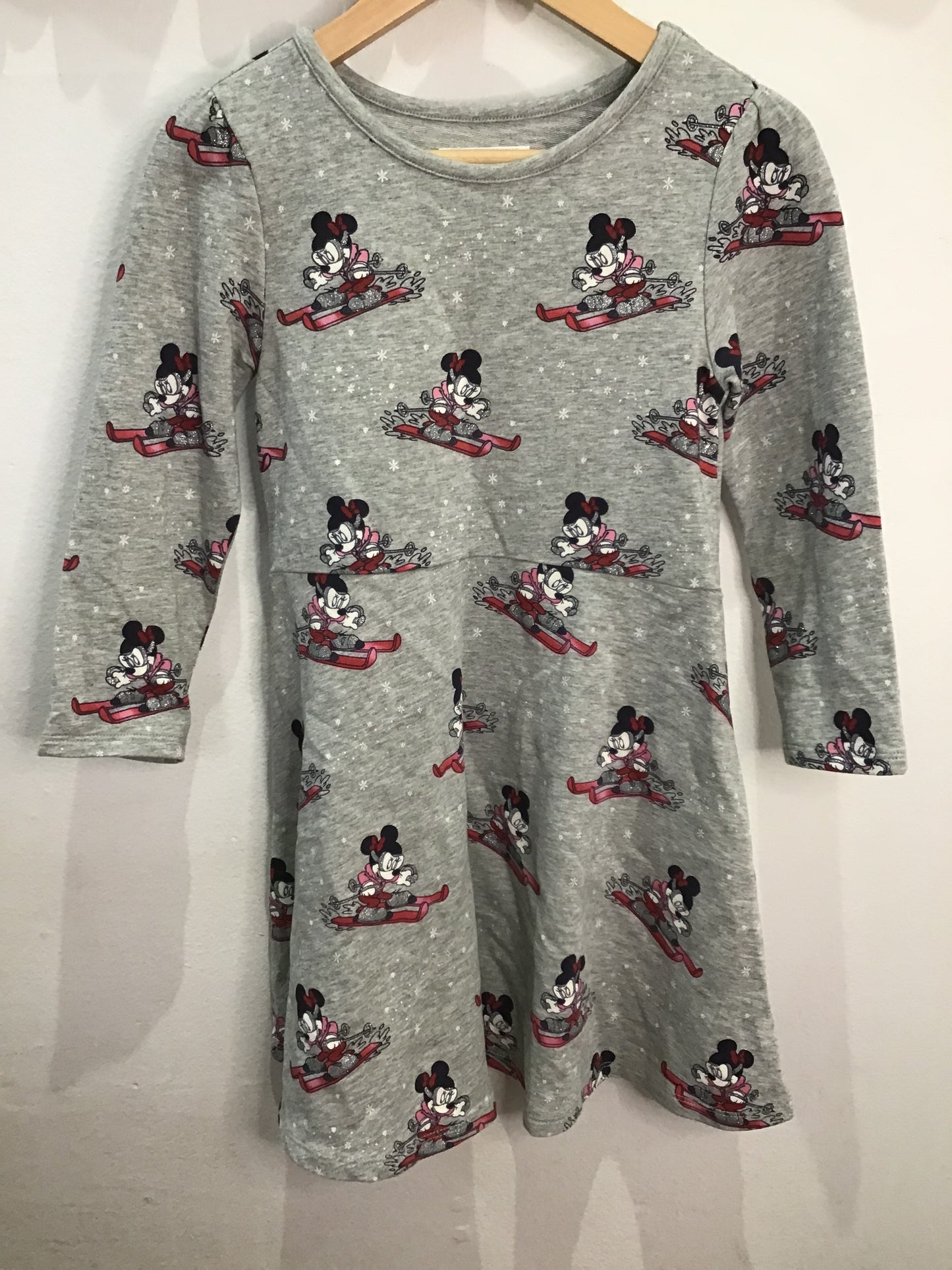 Skiing minnie mouse dress 5y