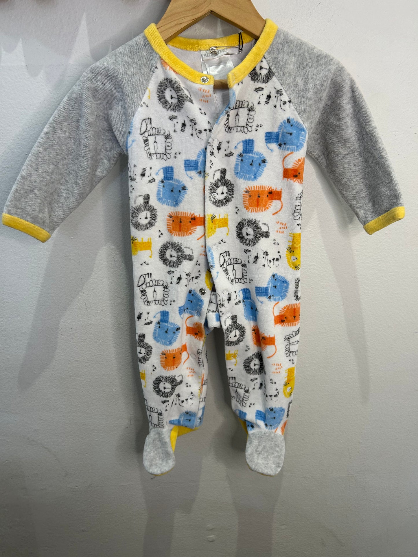 Terry lions sleeper 3-6m