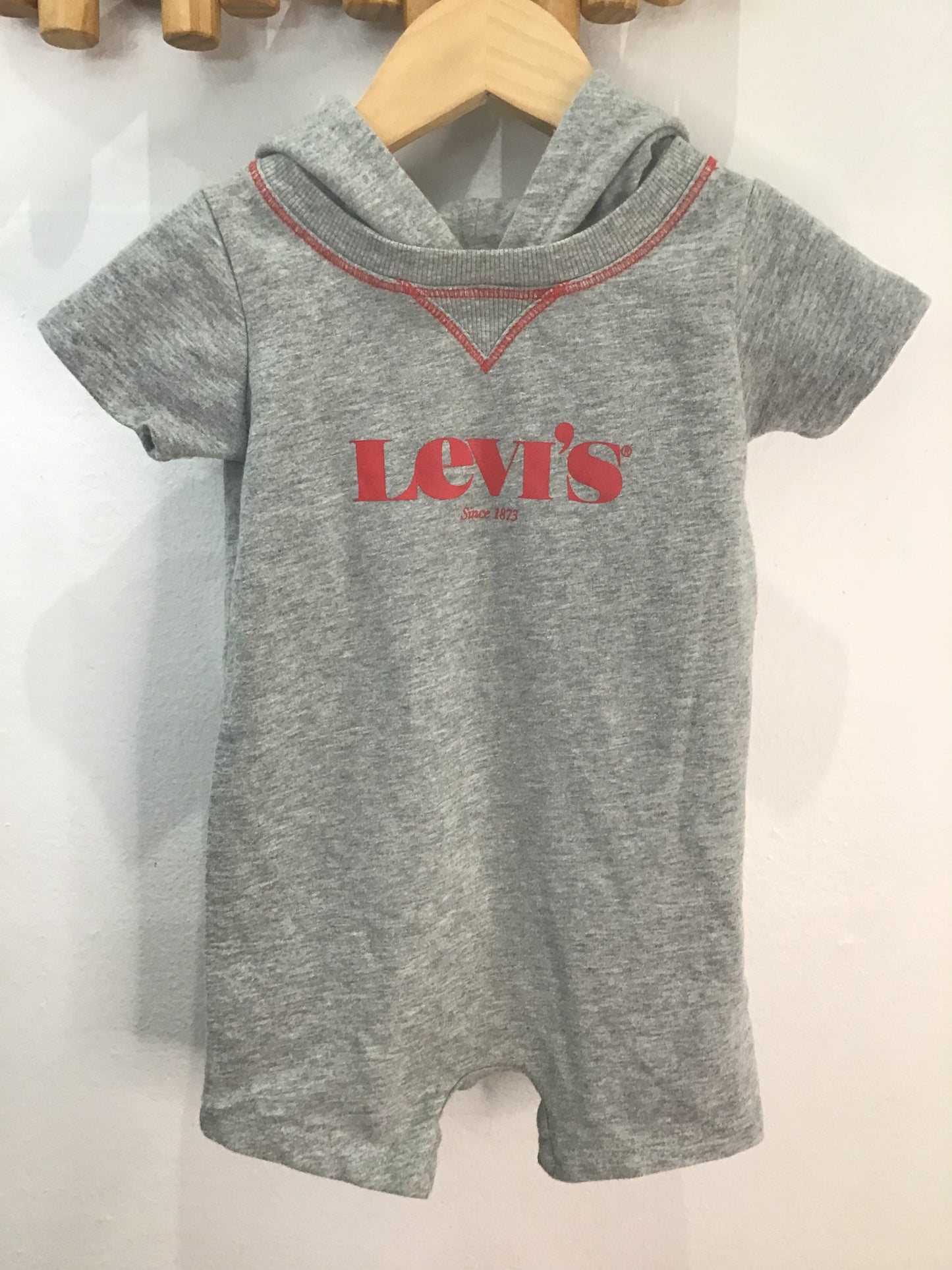 Levi's grey shorty romper 12m