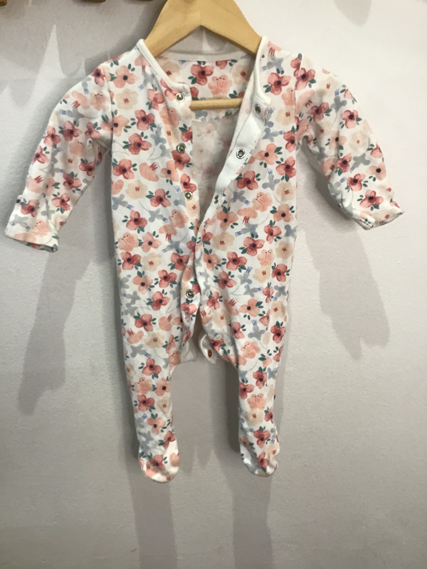 Pink flowers sleeper newborn