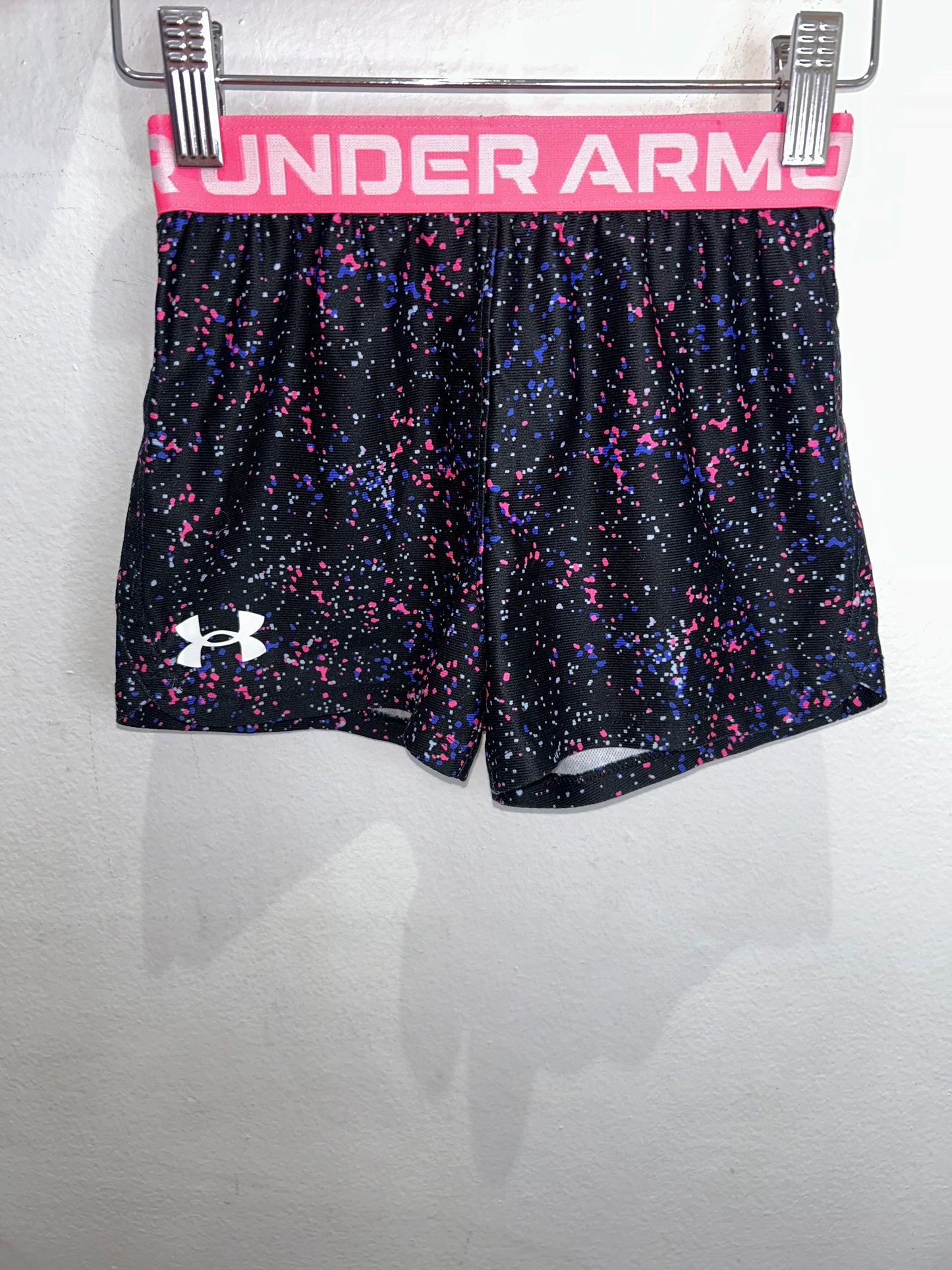 Activewear dots shorts 6y