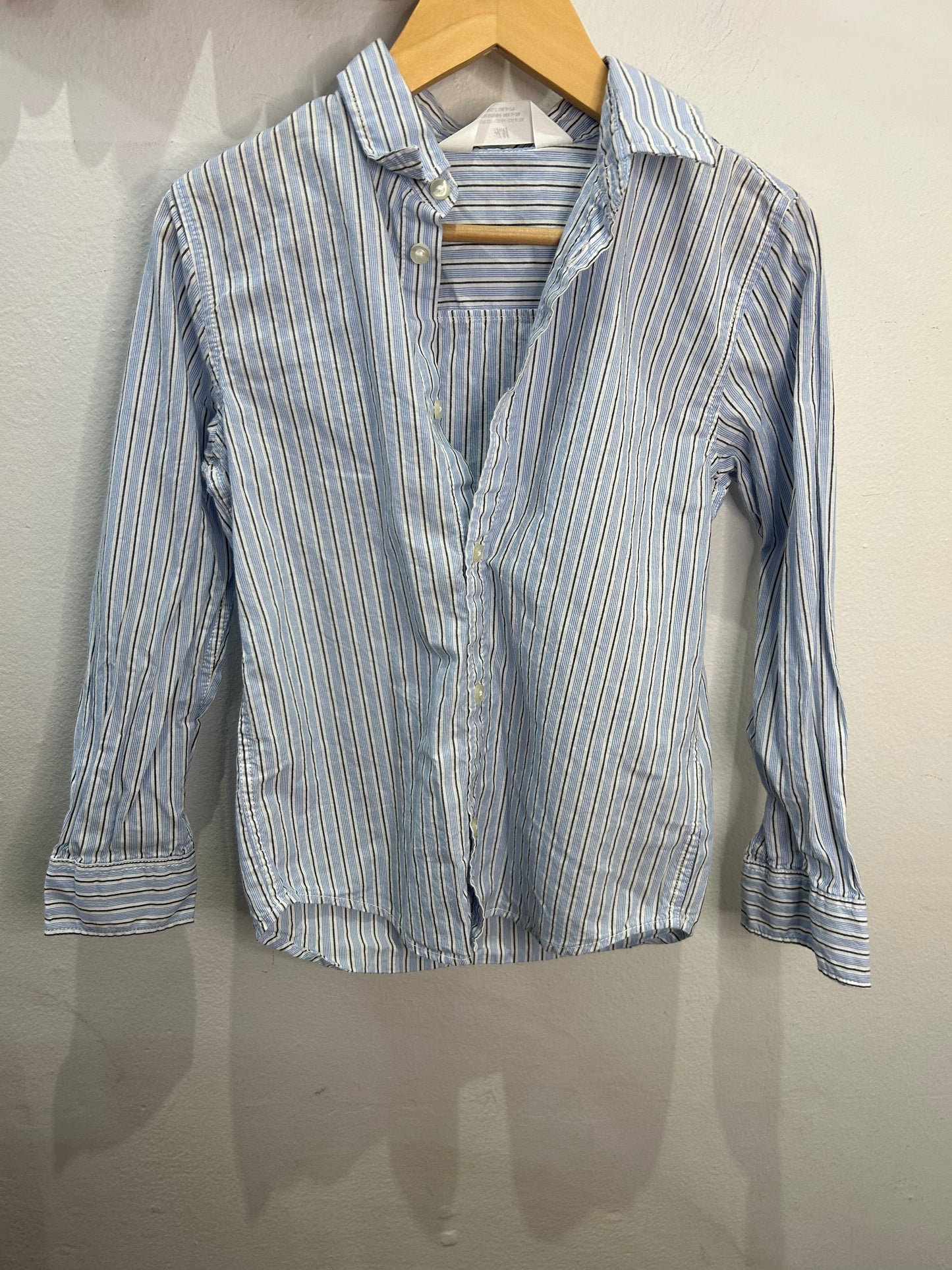 Blue and black stripes shirt 6-7y