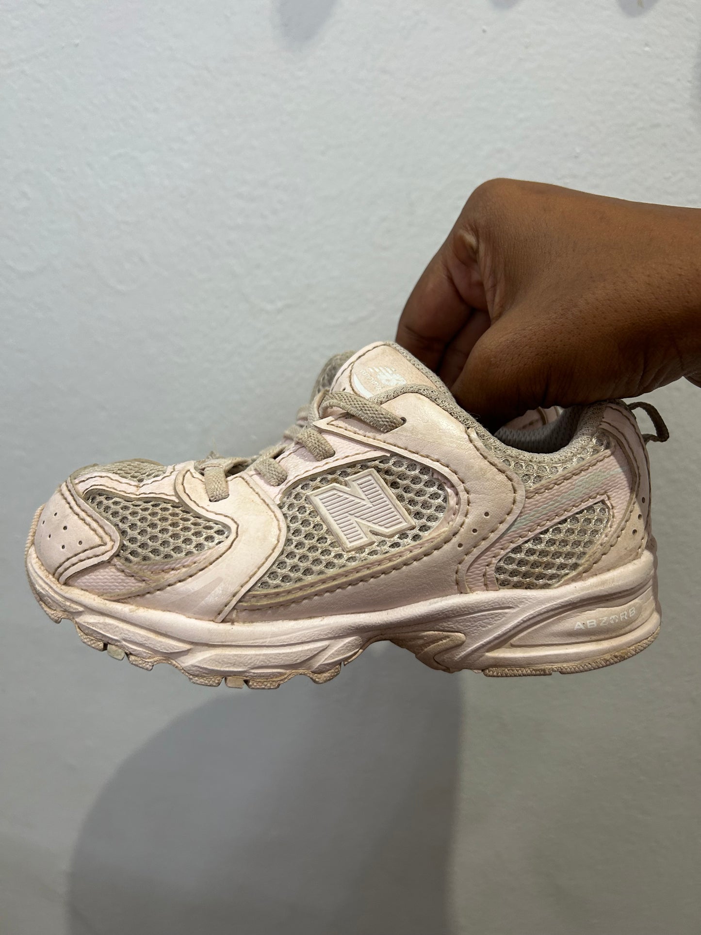 C9.5 New Balance dad shoes