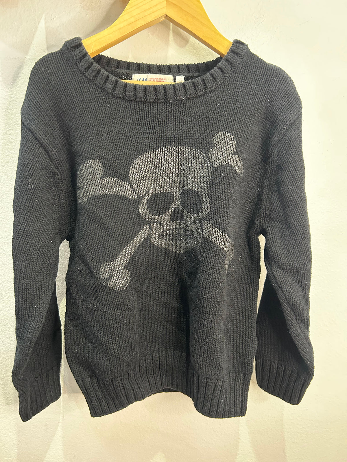 Skull sweater 6-8y