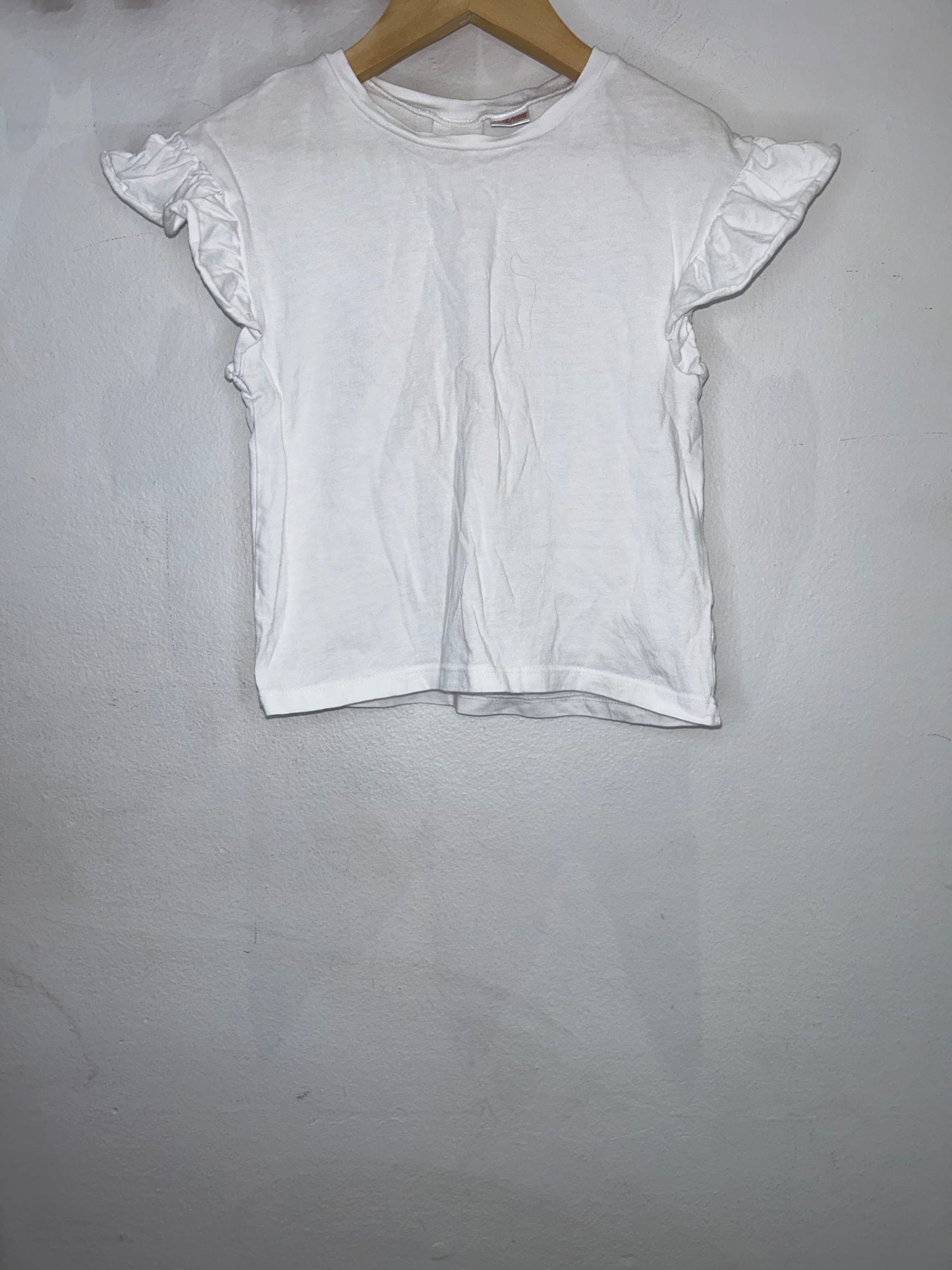 White frilly sleeve tee 3-4y