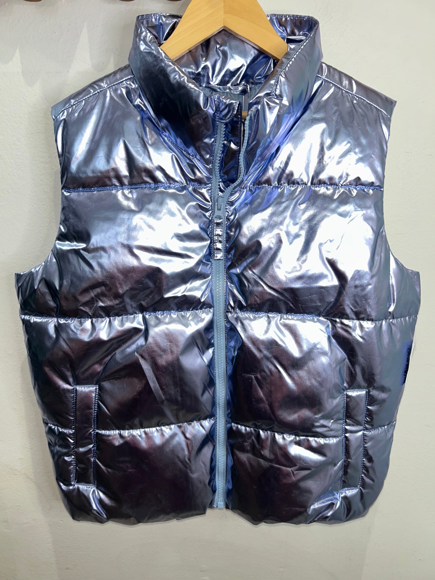 Metallic puffer vest 14-16y NEW