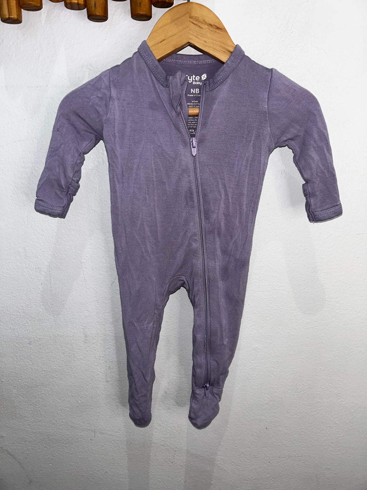 Kyte baby purple sleeper - newborn