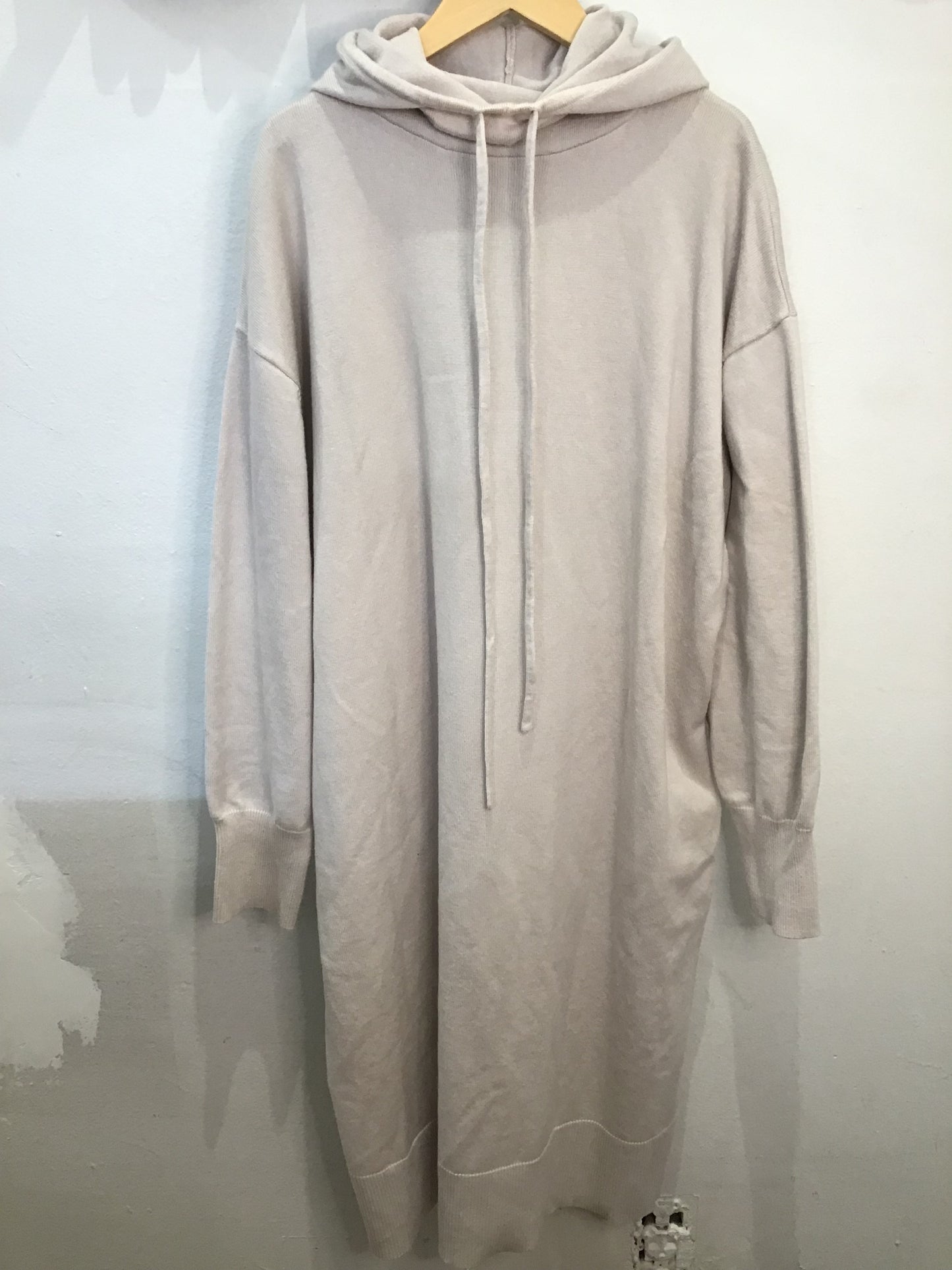 Beige knit hoodie- sizes S