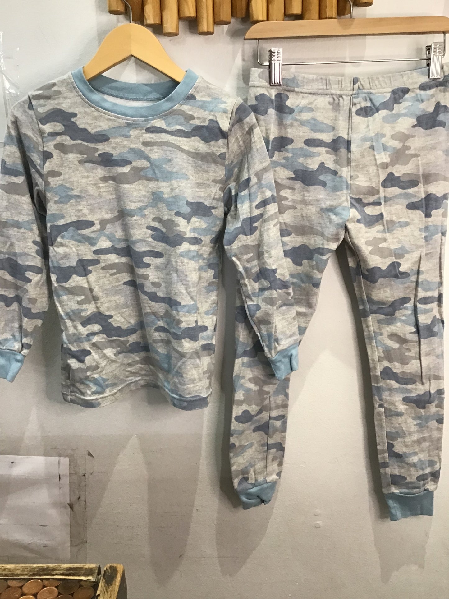 Pyjamas blue camo 8y