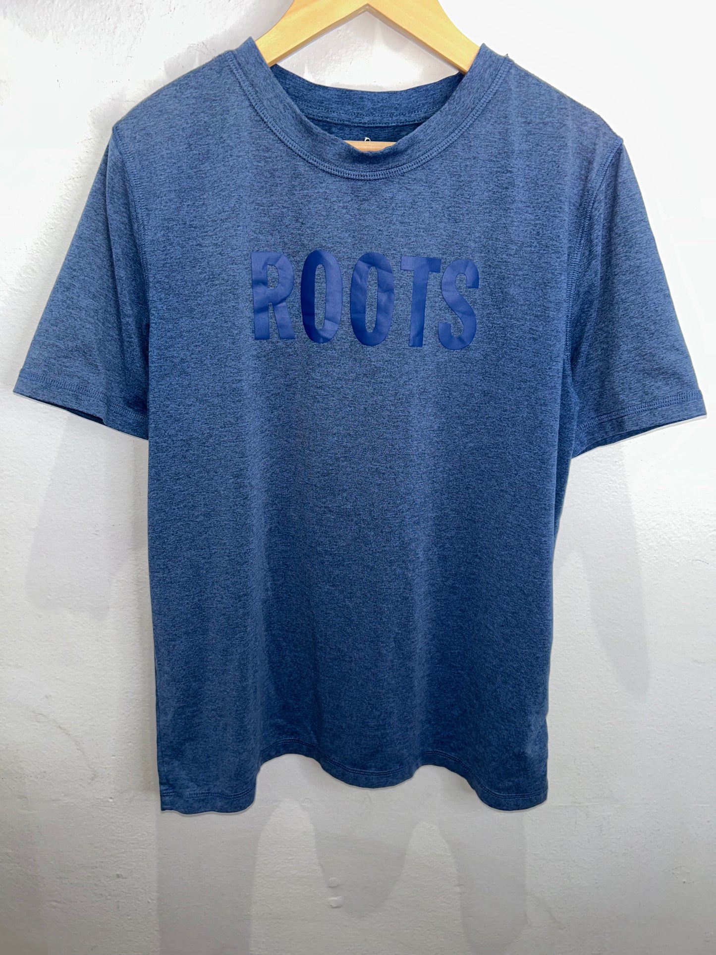 Roots blue activewear tee 11-12y