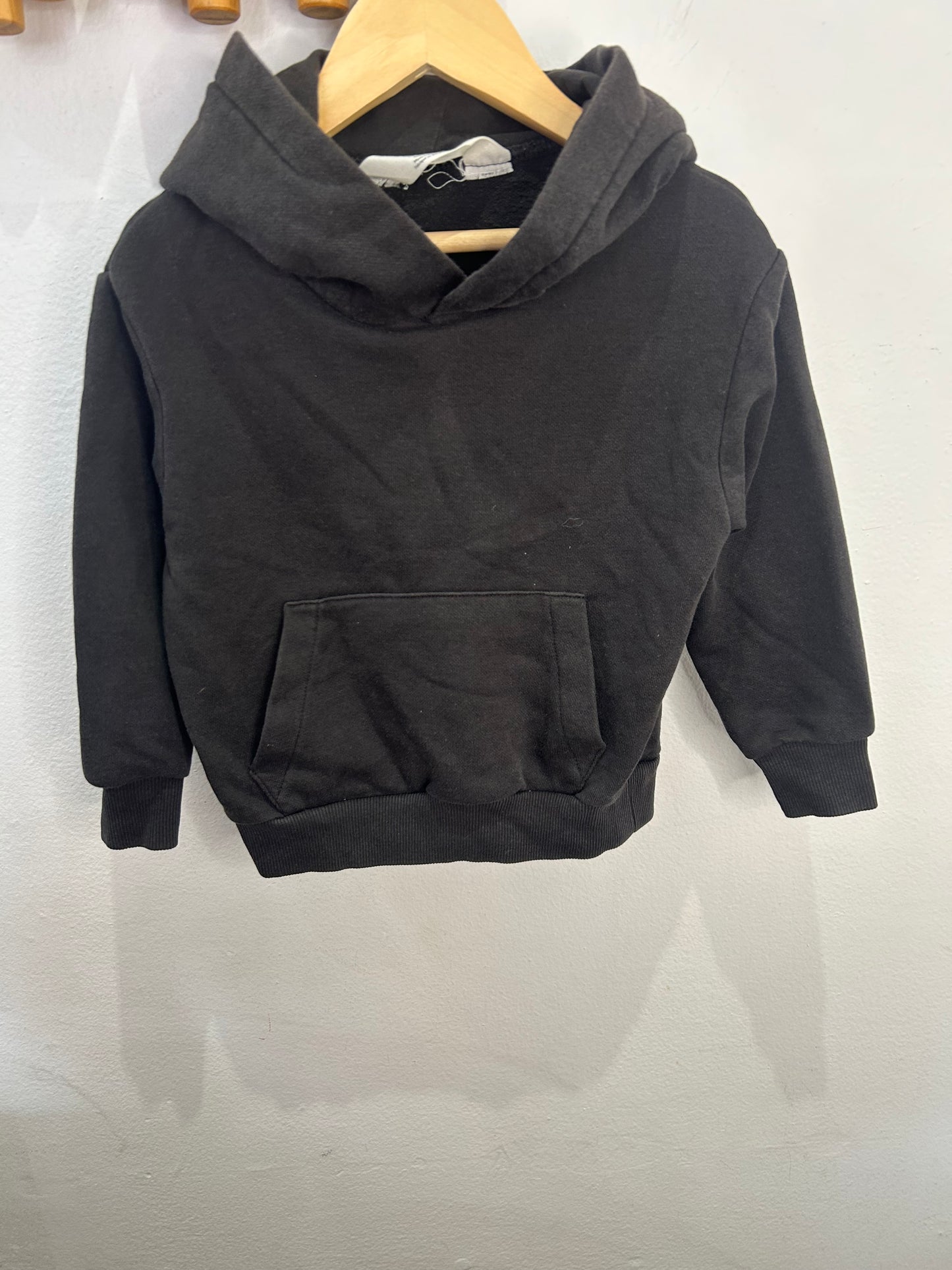Black hoodie 18-24m
