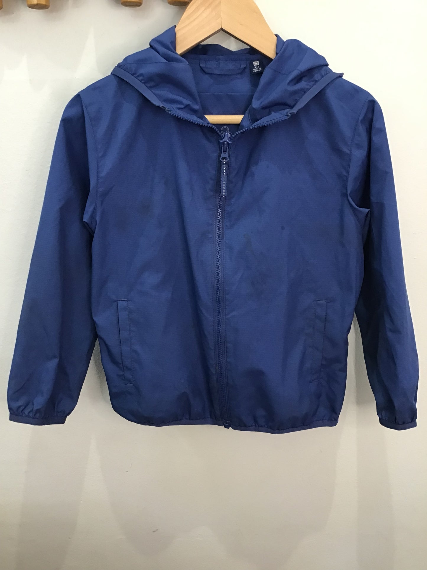Blue packable rain jacket 3-4y