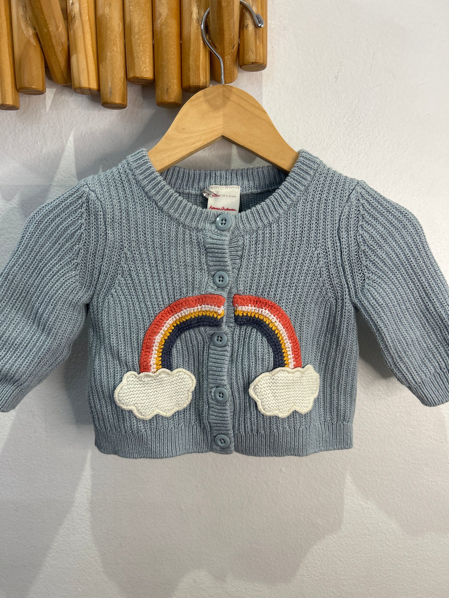 Hannah Andersson rainbow sweate 3-6m