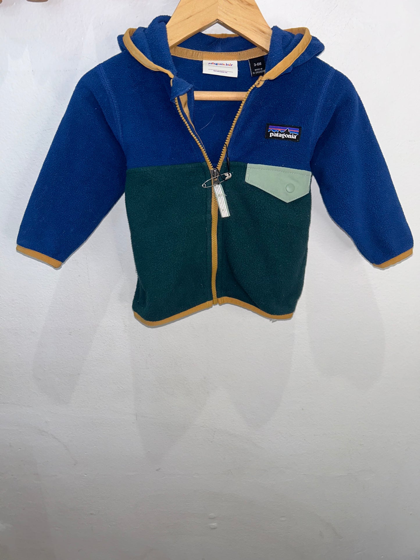Patagonia fleece 3-6m