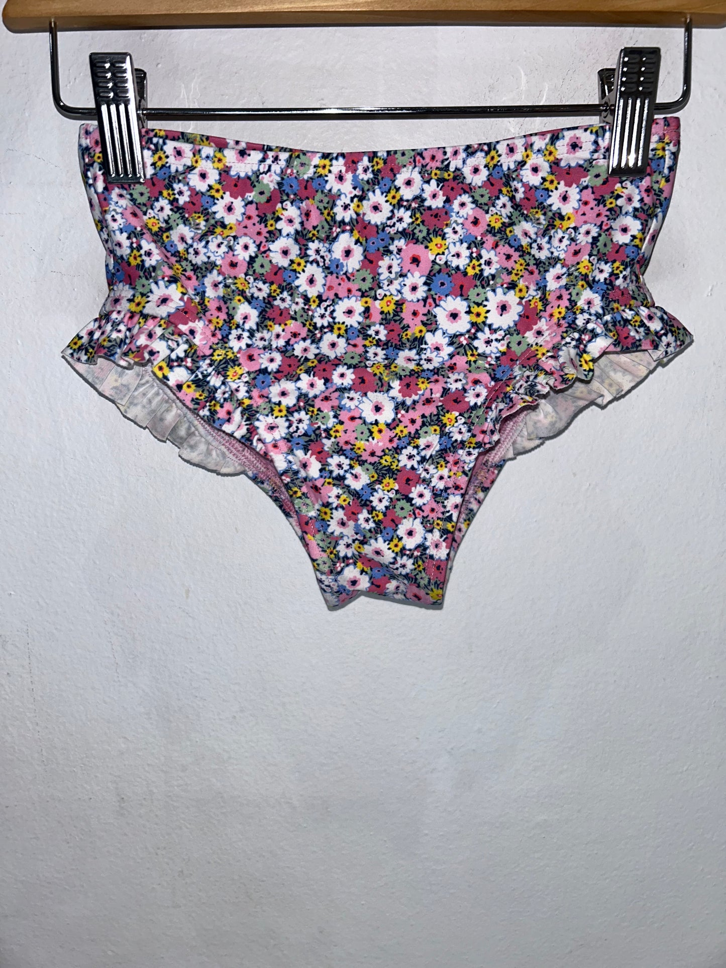 Pink floral two-piece swimsuit 5y