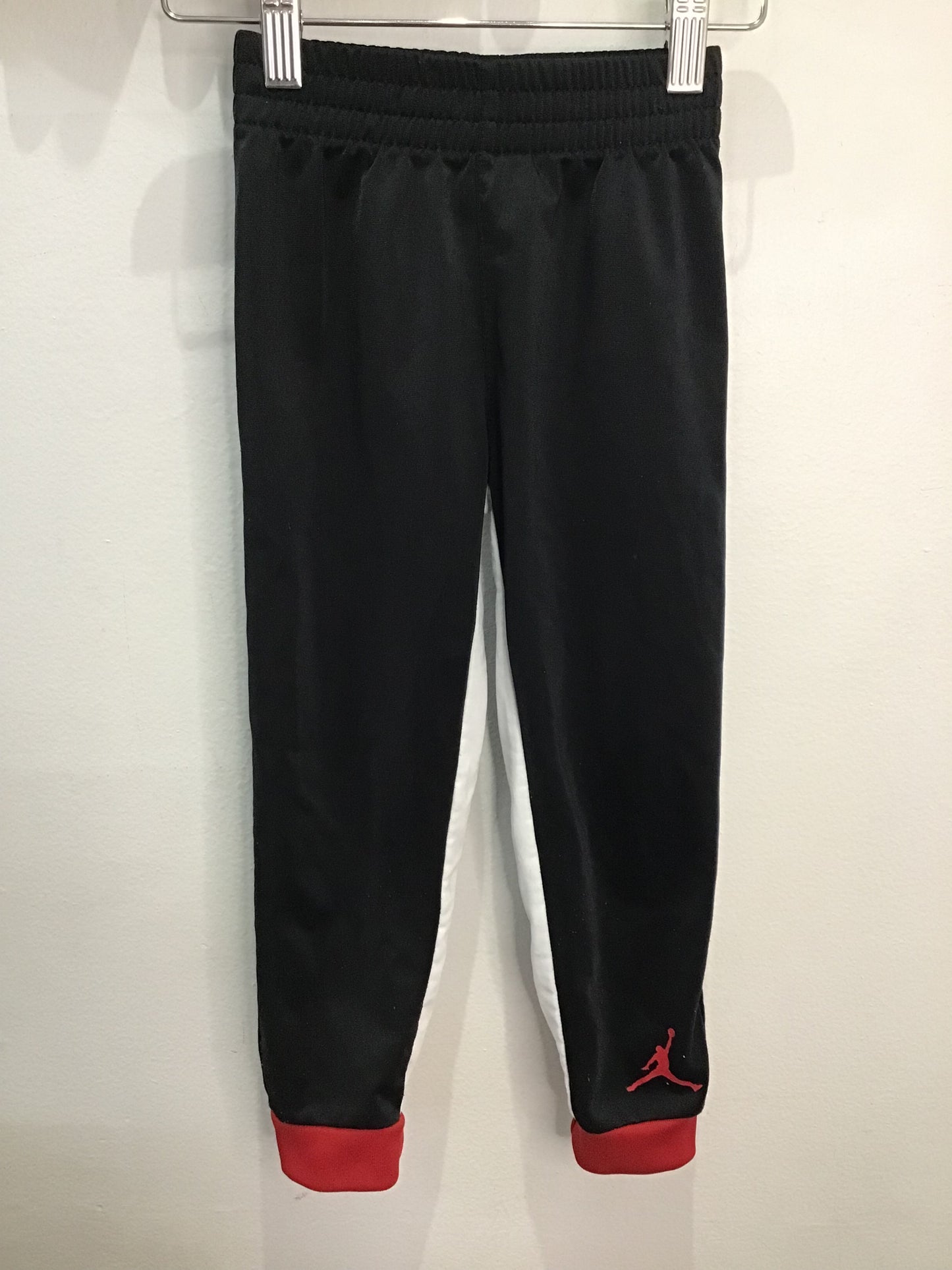 Red tapering activewear pants 4y