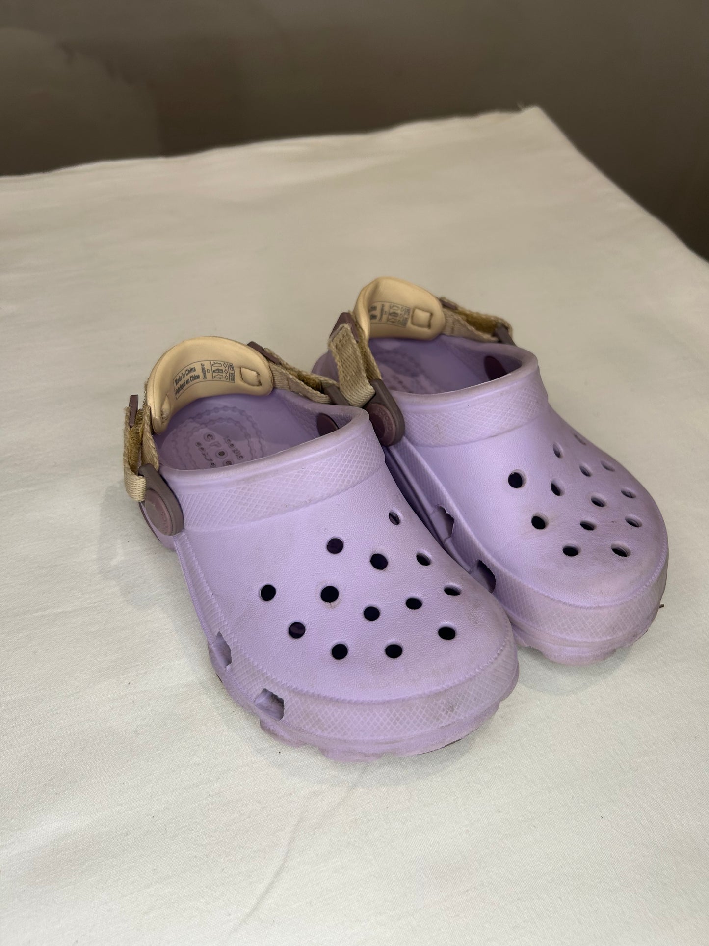 C7 lavender Crocs