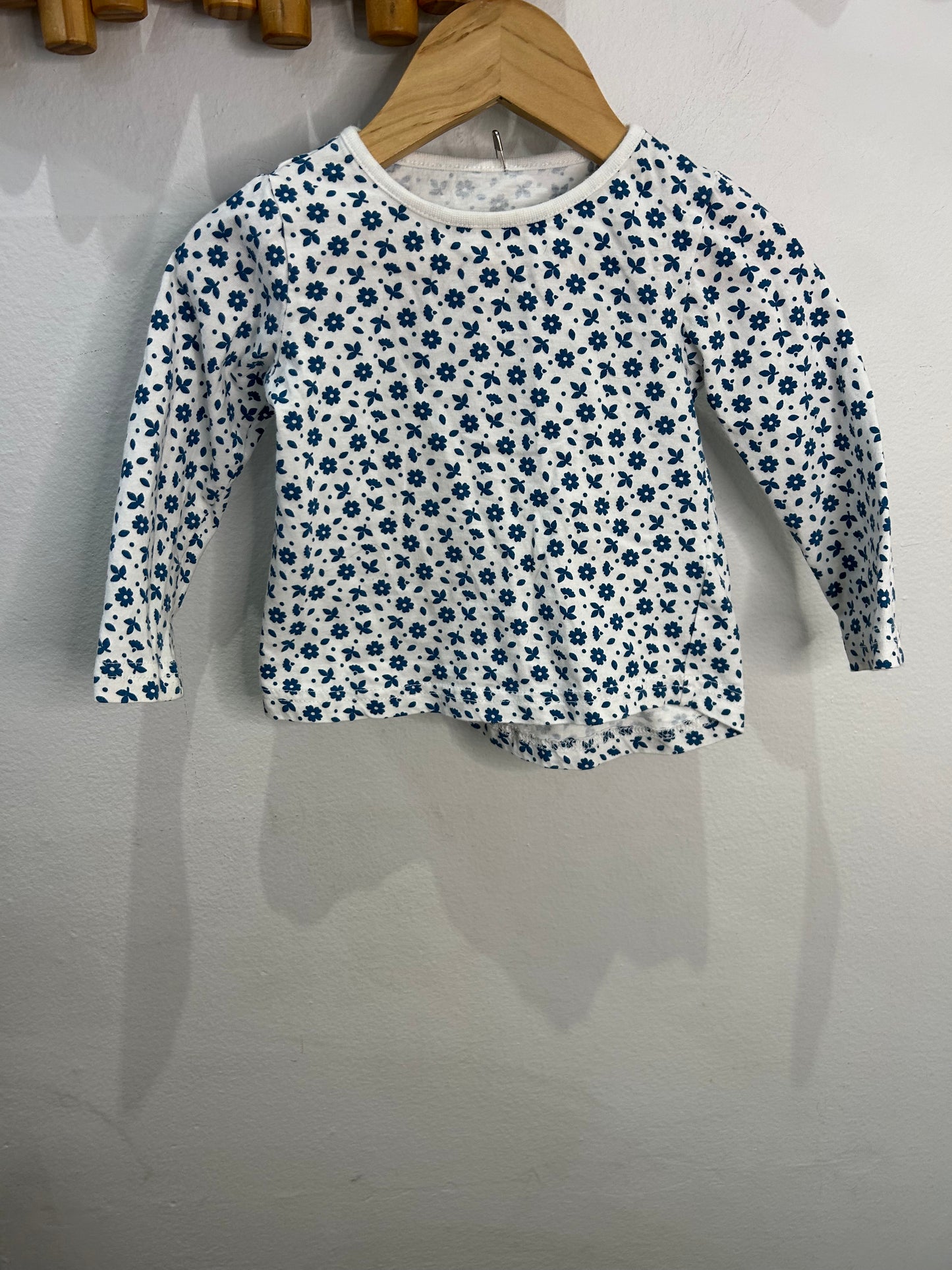 Blue floral longsleeve 9-12m